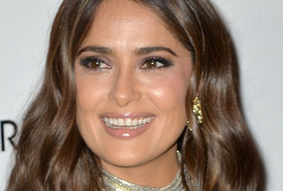 Letnia Salma Hayek W Bikini Aktorka Kusi Cia Em Dla Wielu To