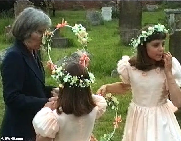 Cały świat zna dziś imię tej ślicznej dziewczynki. Wyciekło nagranie sprzed 30 lat. Nigdy nie zgadniecie kto to