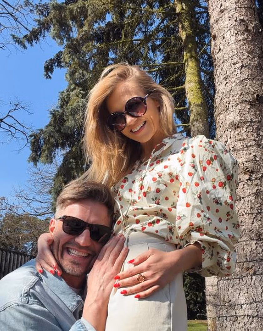 Kaczorowska wywołała falę plotek o ciąży. Pokazała brzuch. Jest czego gratulować