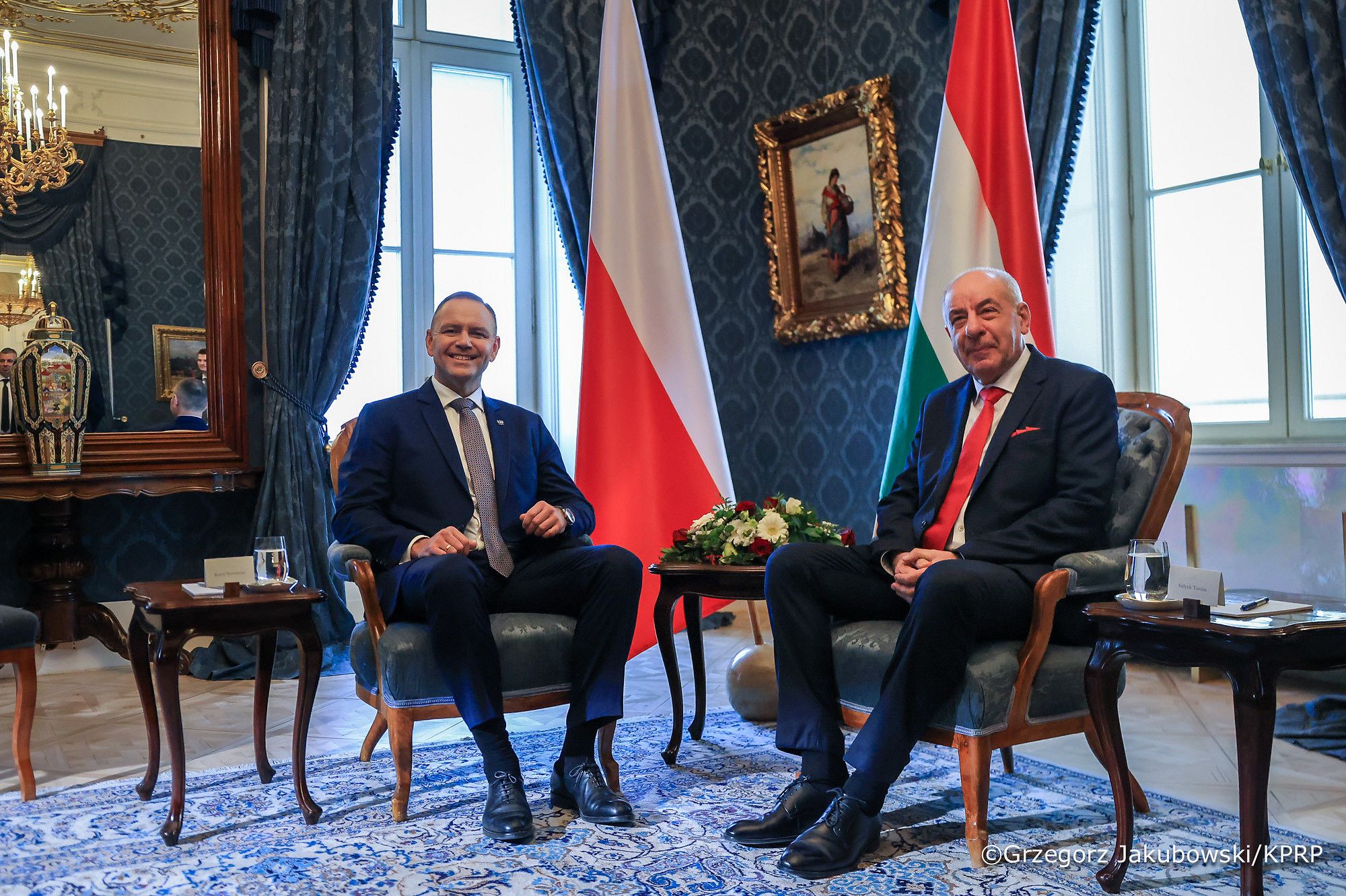 Nawrocki ruszył na dziennikarza. Zgromadzeni aż zamarli. "Uderzył w czuły punkt"