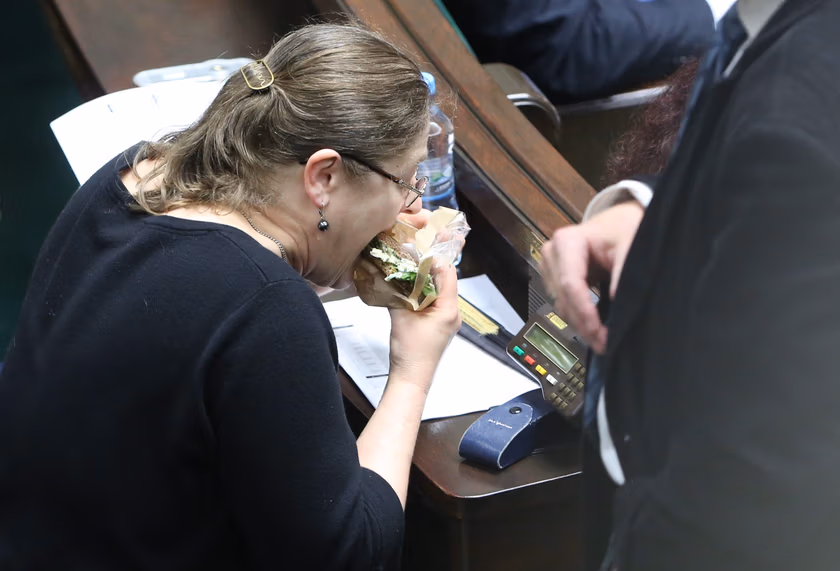 Zaskakujący ruch Krystyny Pawłowicz. Wzięła na celownik Donalda Tuska, ale cała uwaga skupiła się na niej
