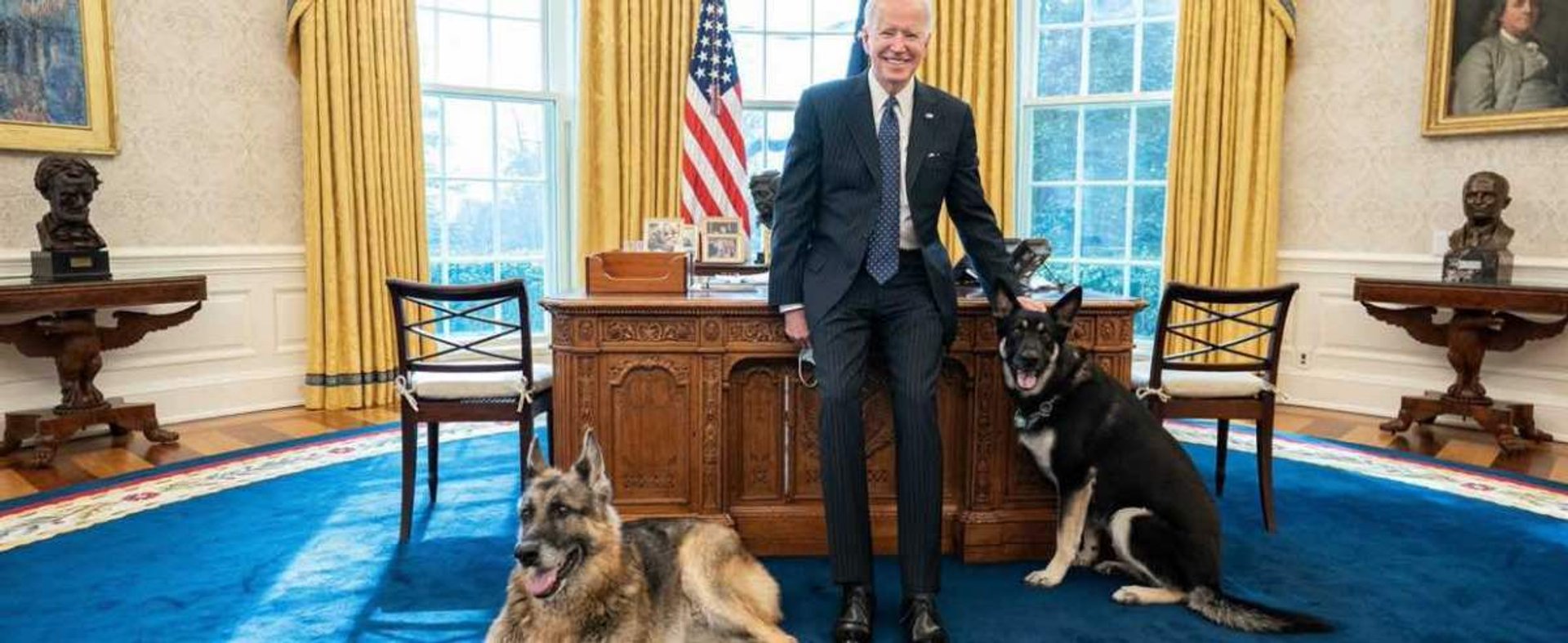 Joe Biden razem z psami