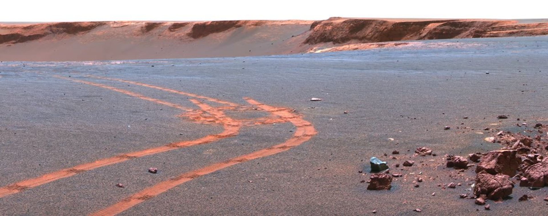 Zdjęcie w wysokiej rozdzielczości z Marsa. Fotografia wykonana przez łazik Curosity.