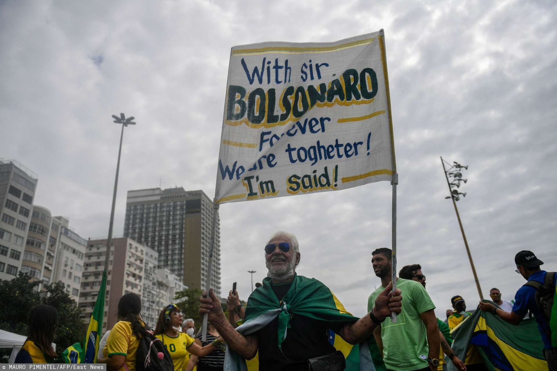 People take part in a demonstration to support Brazilian President Jair Bolsonaro amidst Brazil's Independence Day, at Copacabana beach in Rio de Janeiro, Brazil, on September 7, 2021.