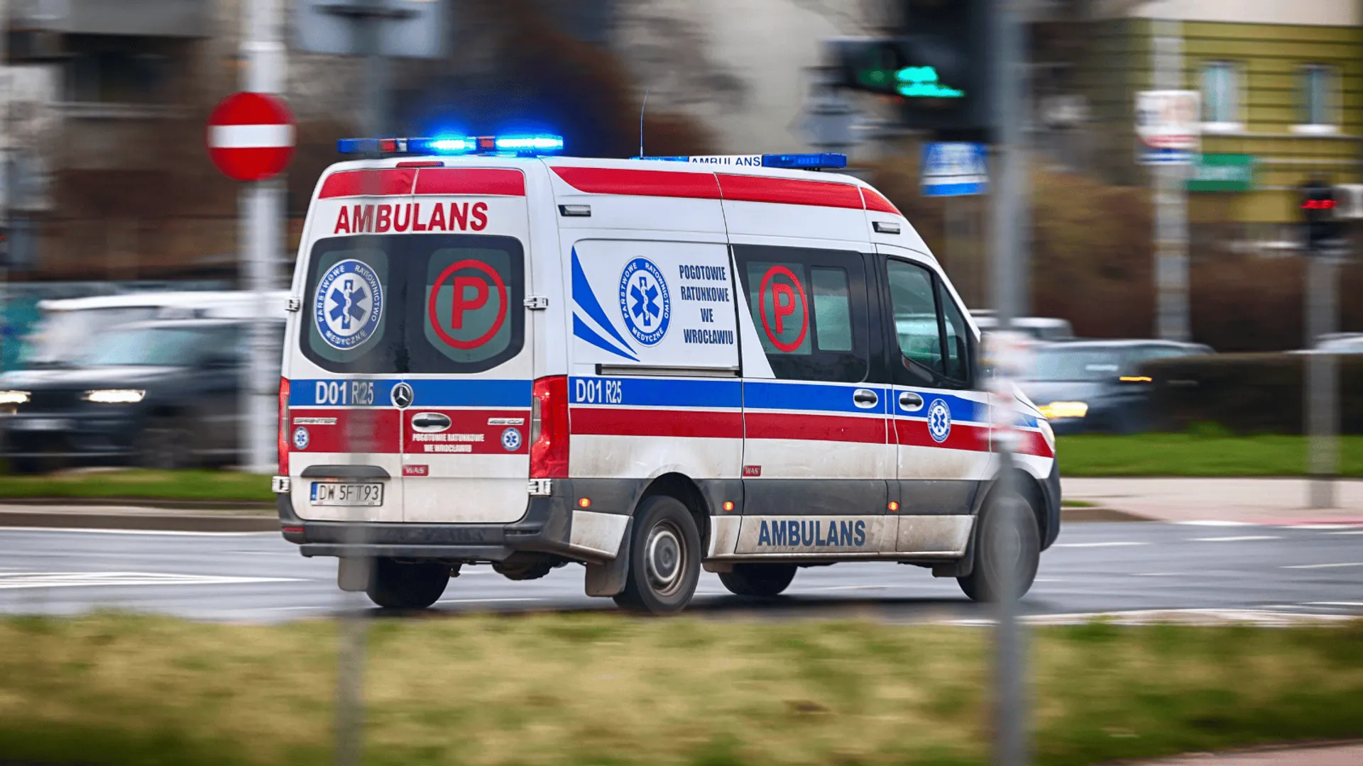Ambulans (zdj. ilustracyjne)