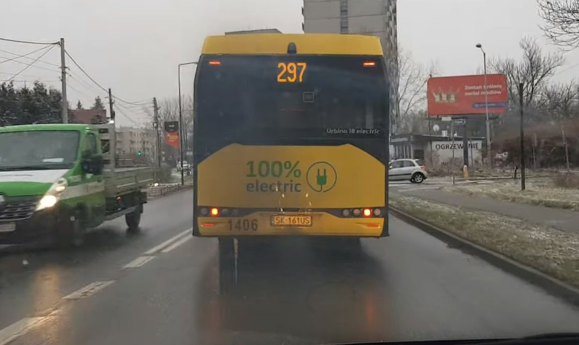 Gęsty dym z autobusów elektrycznych. Słowacy drwią z Polaków