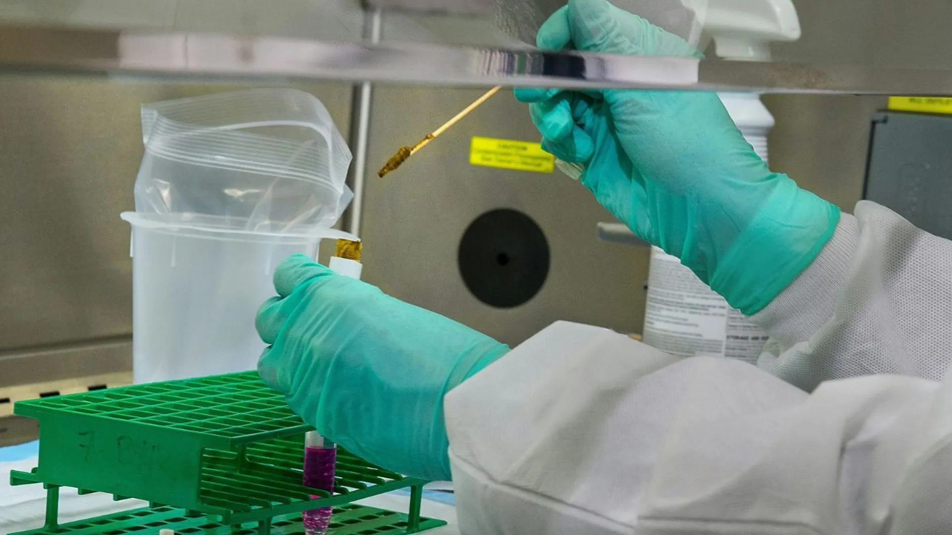 23AndMe - gigant z branży badań genetycznych bankrutuje