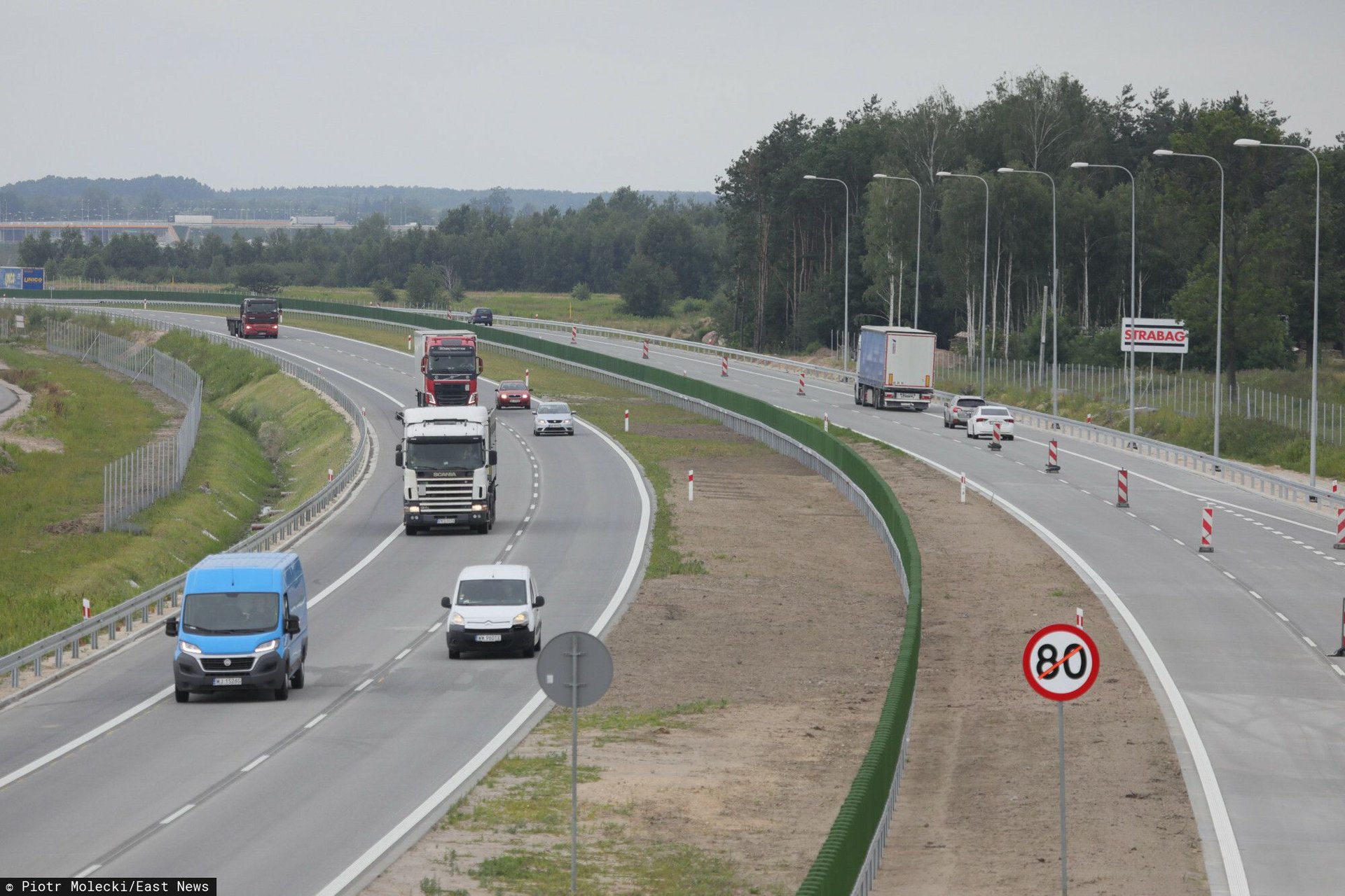 Sankcje nałożone na Rosję uderzą w rynek motoryzacyjny. Ich skutki odczuje każdy kierowca