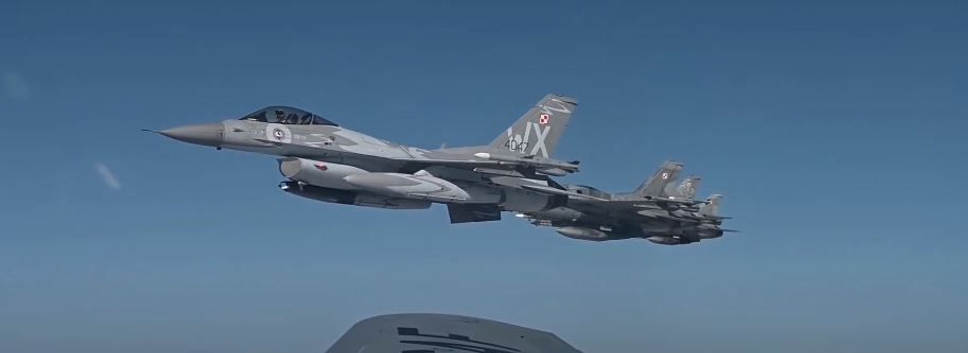 Polskie myśliwce F-16 podczas operacji Astral Knight 2020.