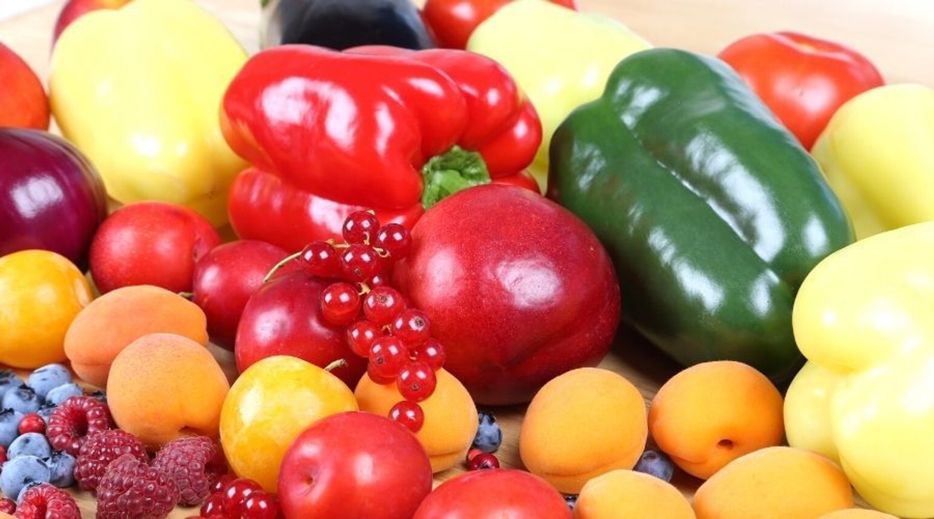 Kiedy należy obierać warzywa i owoce? 