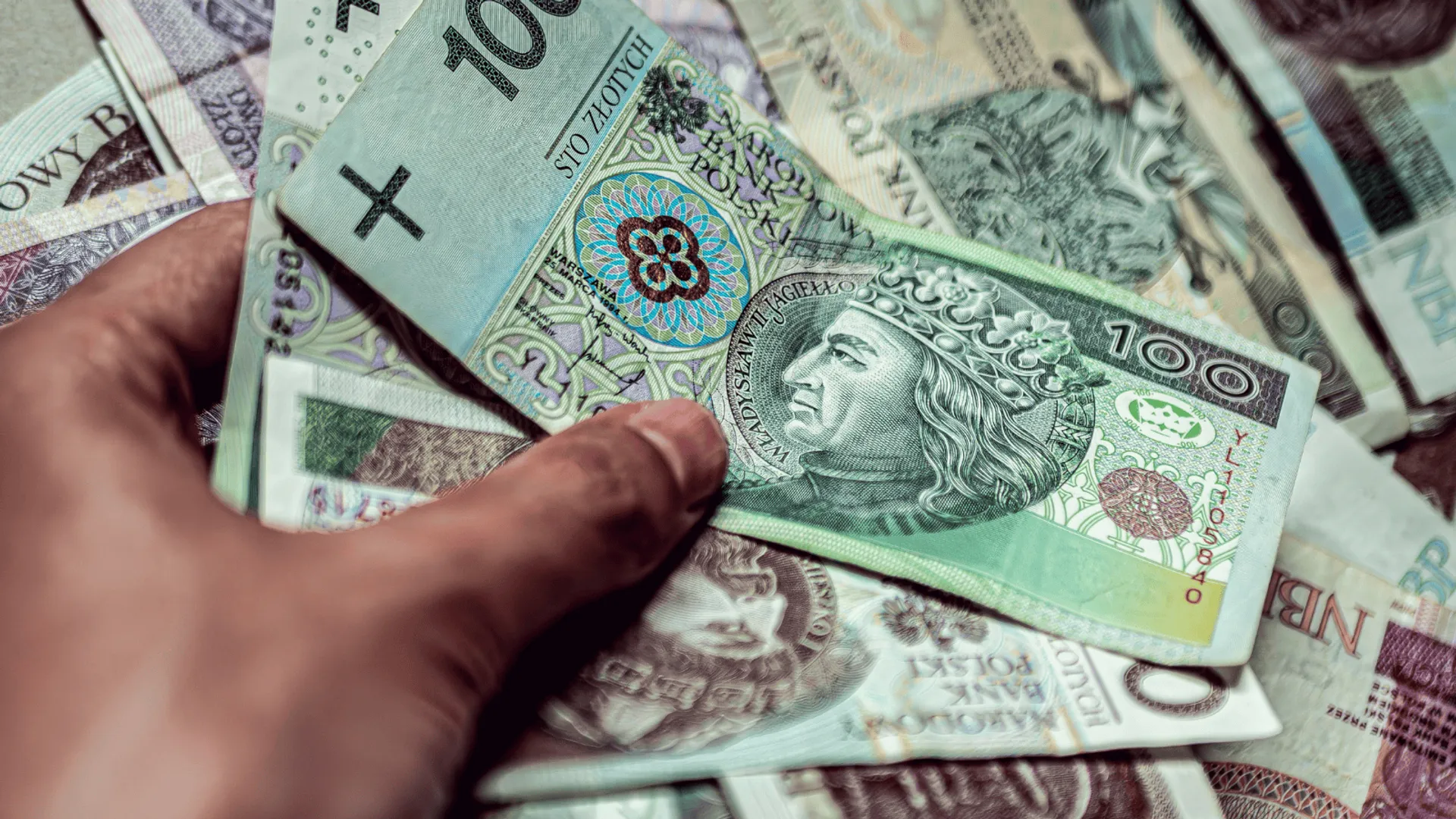 366 zł co miesiąc dla seniorów. ZUS sam przeliczy Twoje świadczenie