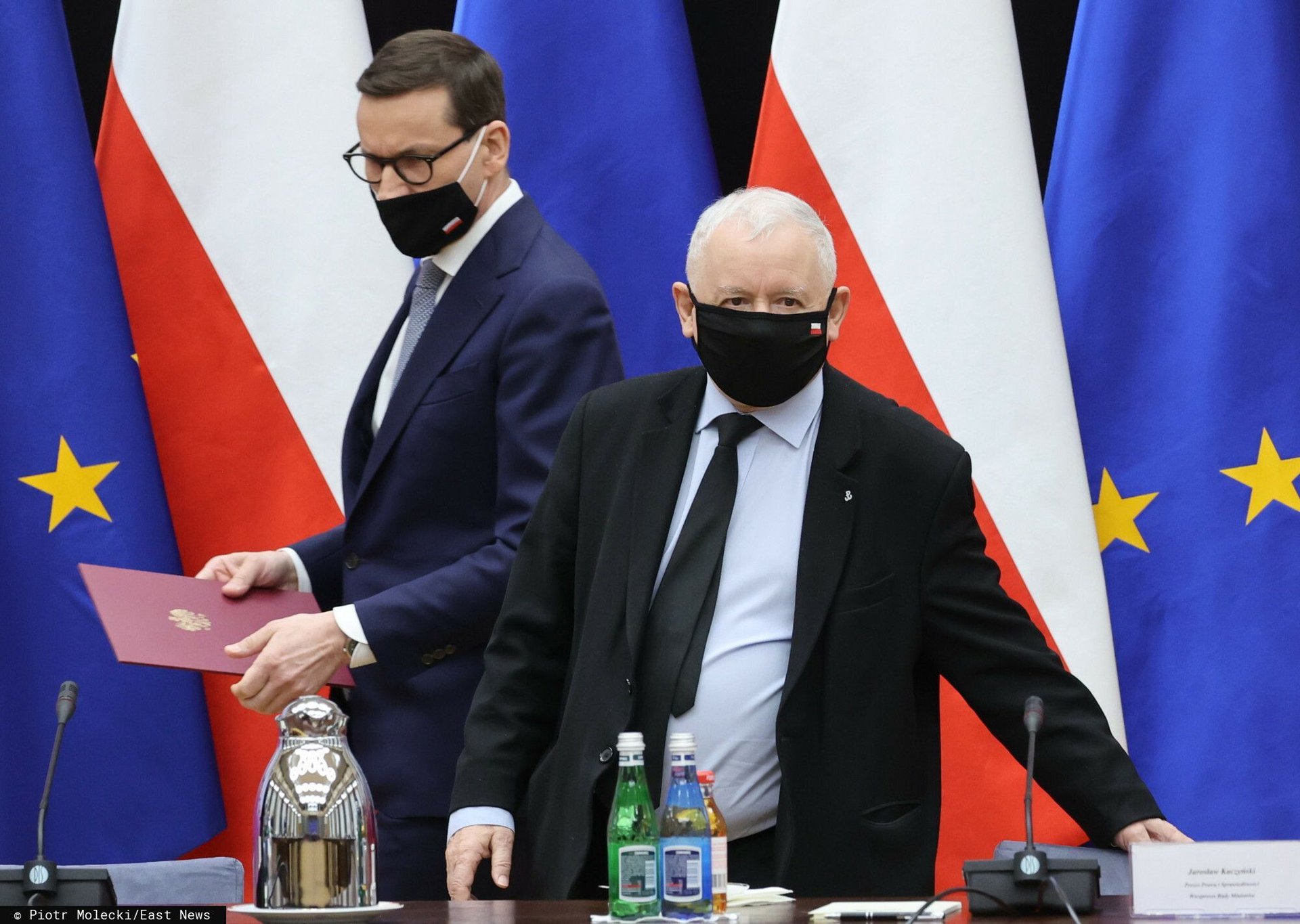 Niespodziewana obecność Jarosława Kaczyńskiego na spotkaniu z KPRM