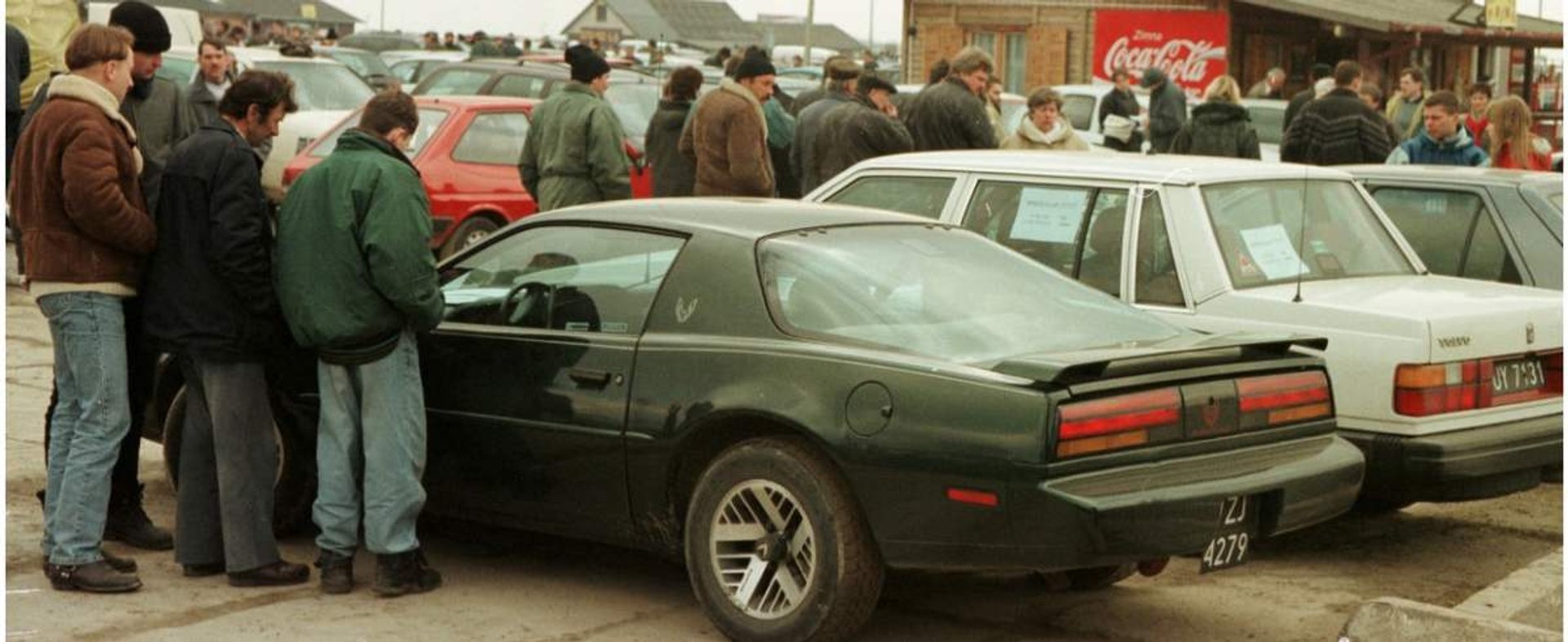 PHOTO: SE/EASTNEWS gielda samochodowa w slomczynie fot. bart 23/3/1997