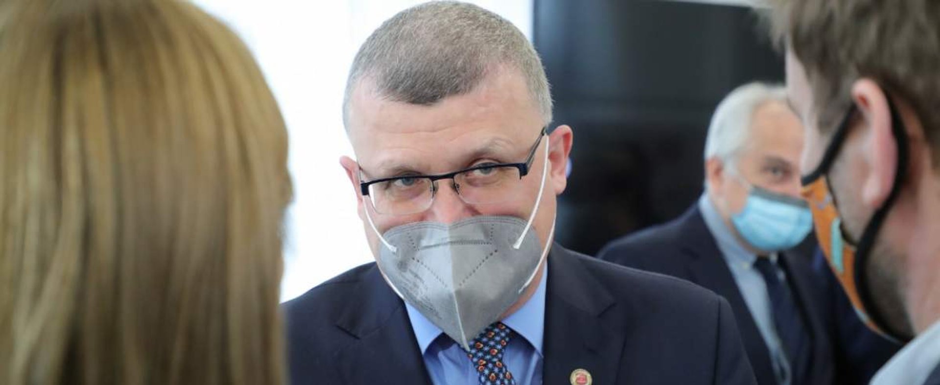Dr Paweł Grzesiowski wyłapał błędy w rządowym spocie promującym szczepienia.
