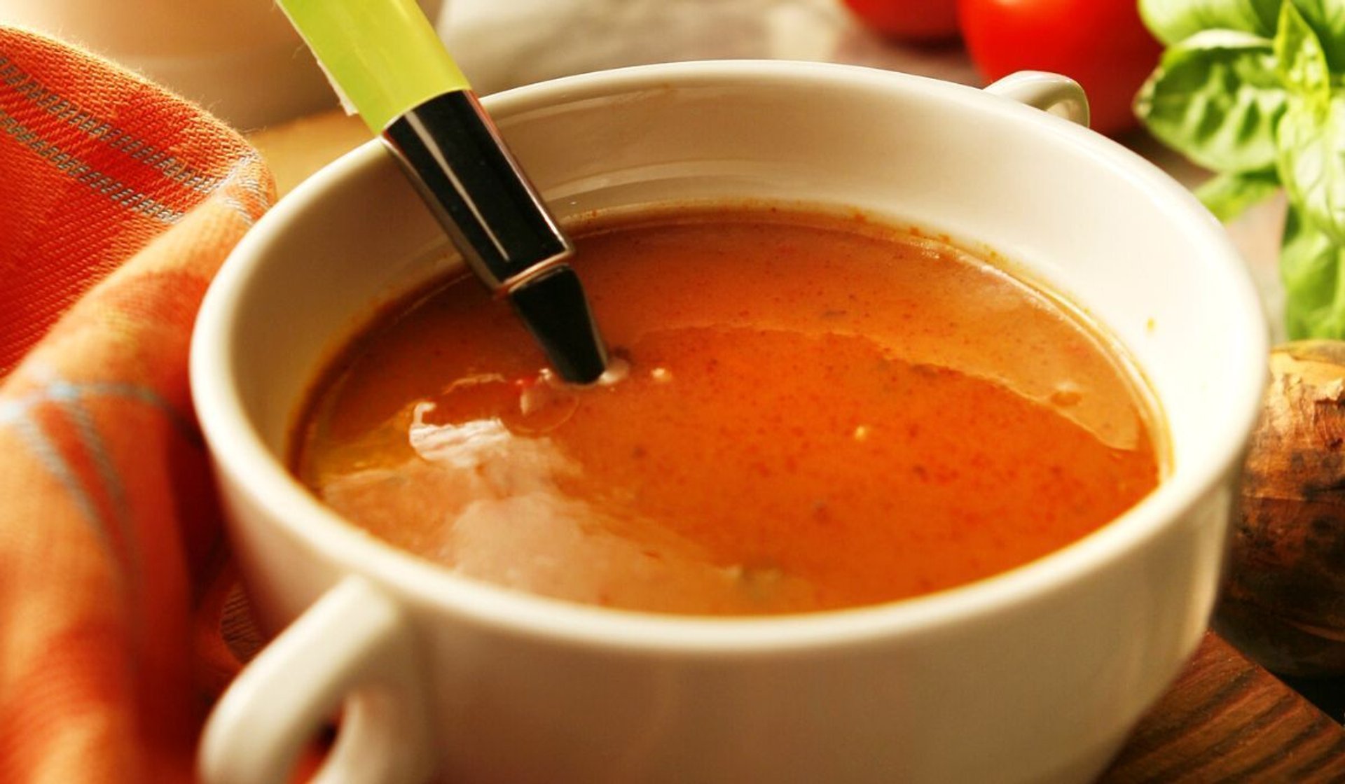 Słodka zupa pomidorowa