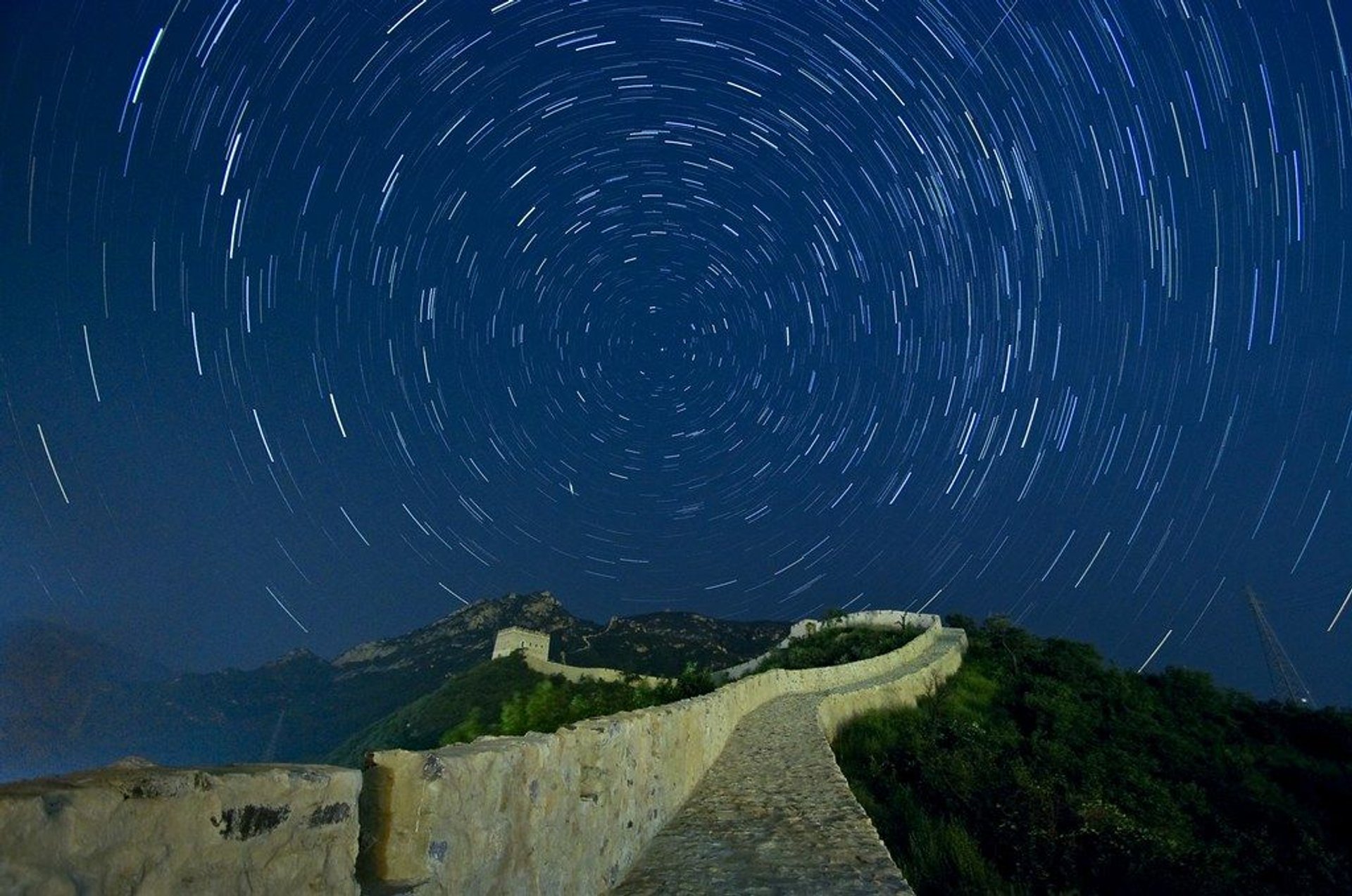 Gwiazdy nad Murem Chińskim.
