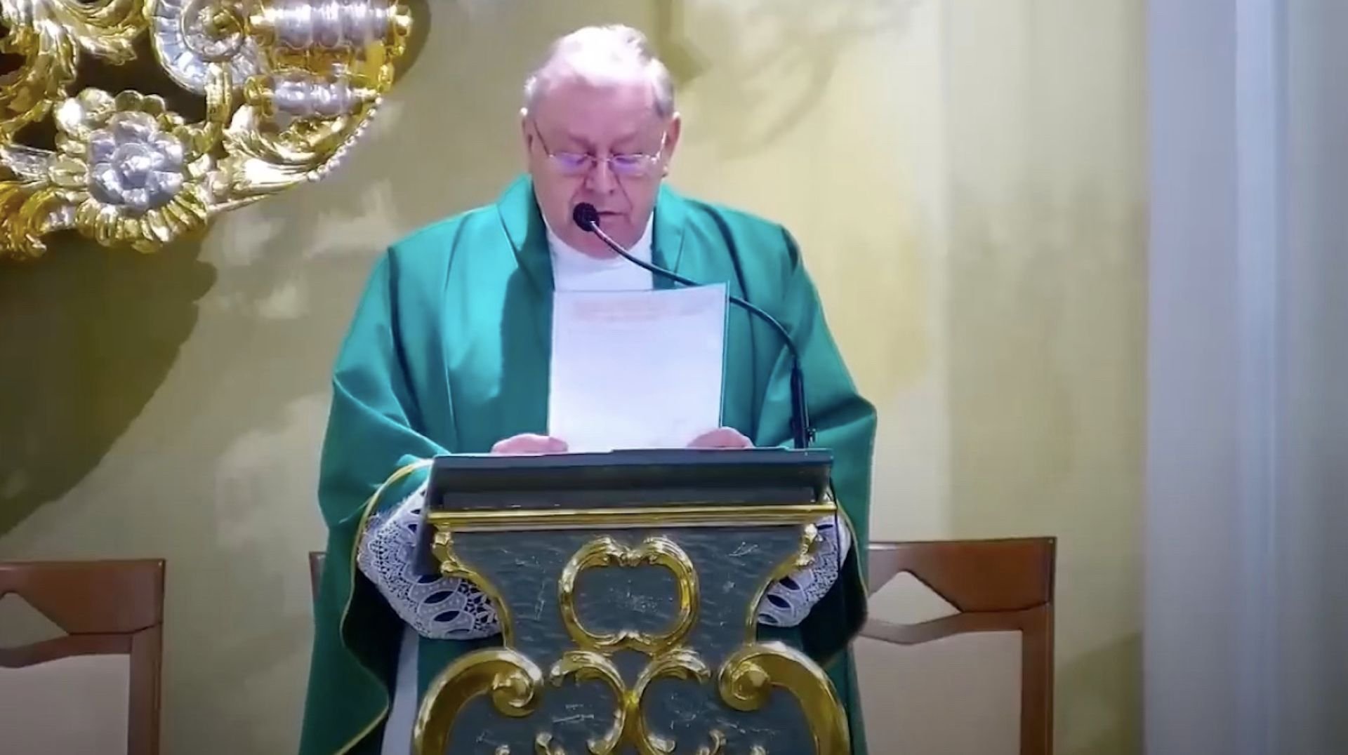 Ksiądz wyszedł na ambonę i się zaczęło, uderzył w swoich parafian. "Ludzie, opamiętajcie się"