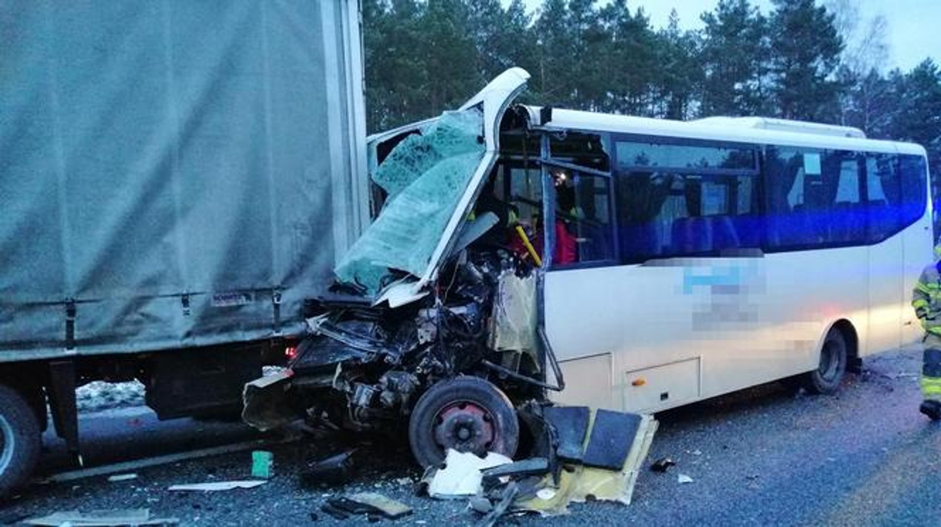 Wypadek autobusu pod Wyszkowem