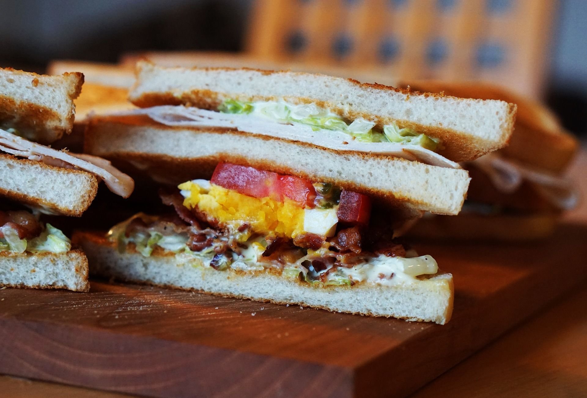 Kanapka klubowa - Club Sandwich – idealna na śniadanie lub do pracy.