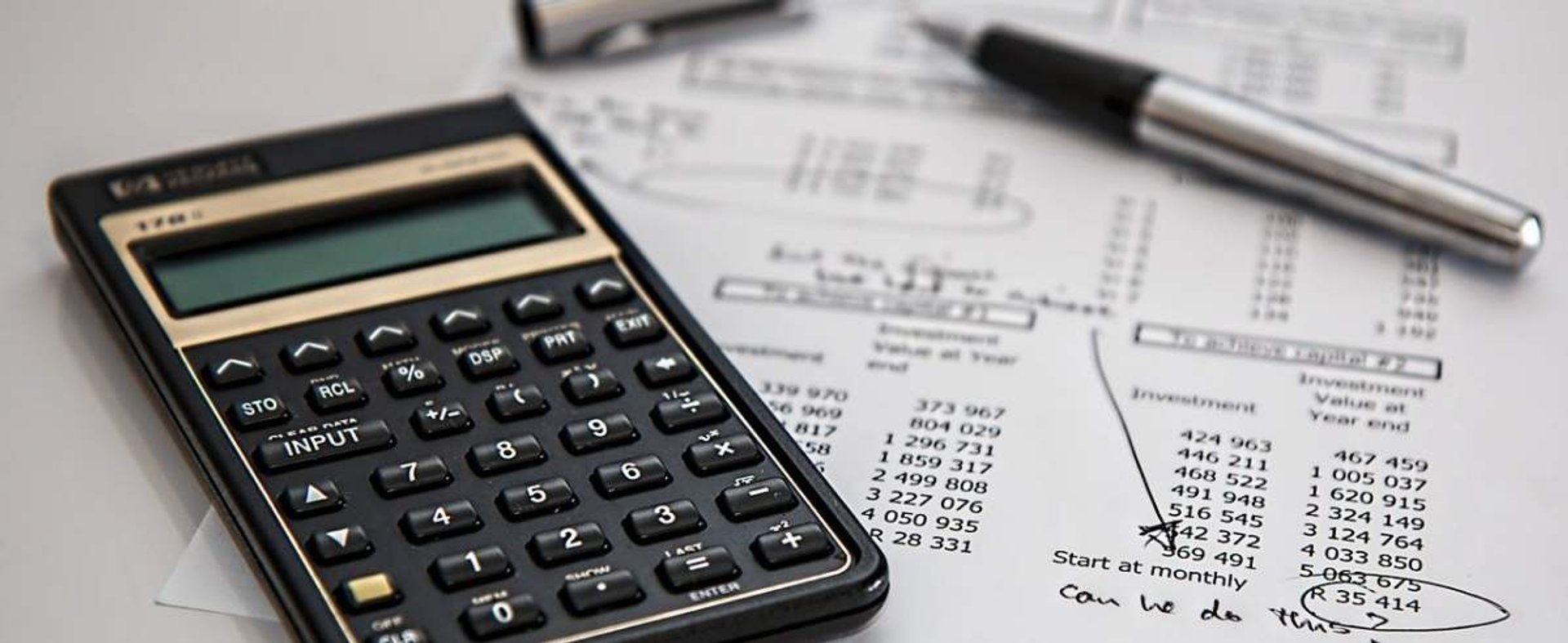 Czym jest podatek VAT? Jak go obliczyć?