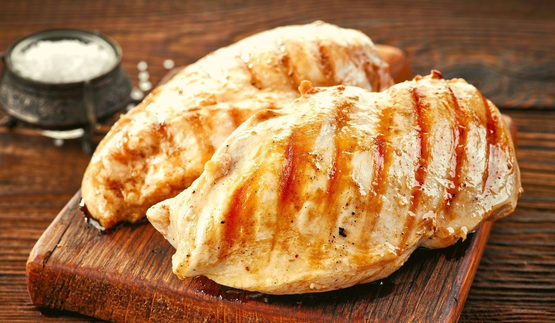Jak marynować kurczaka na grilla? 