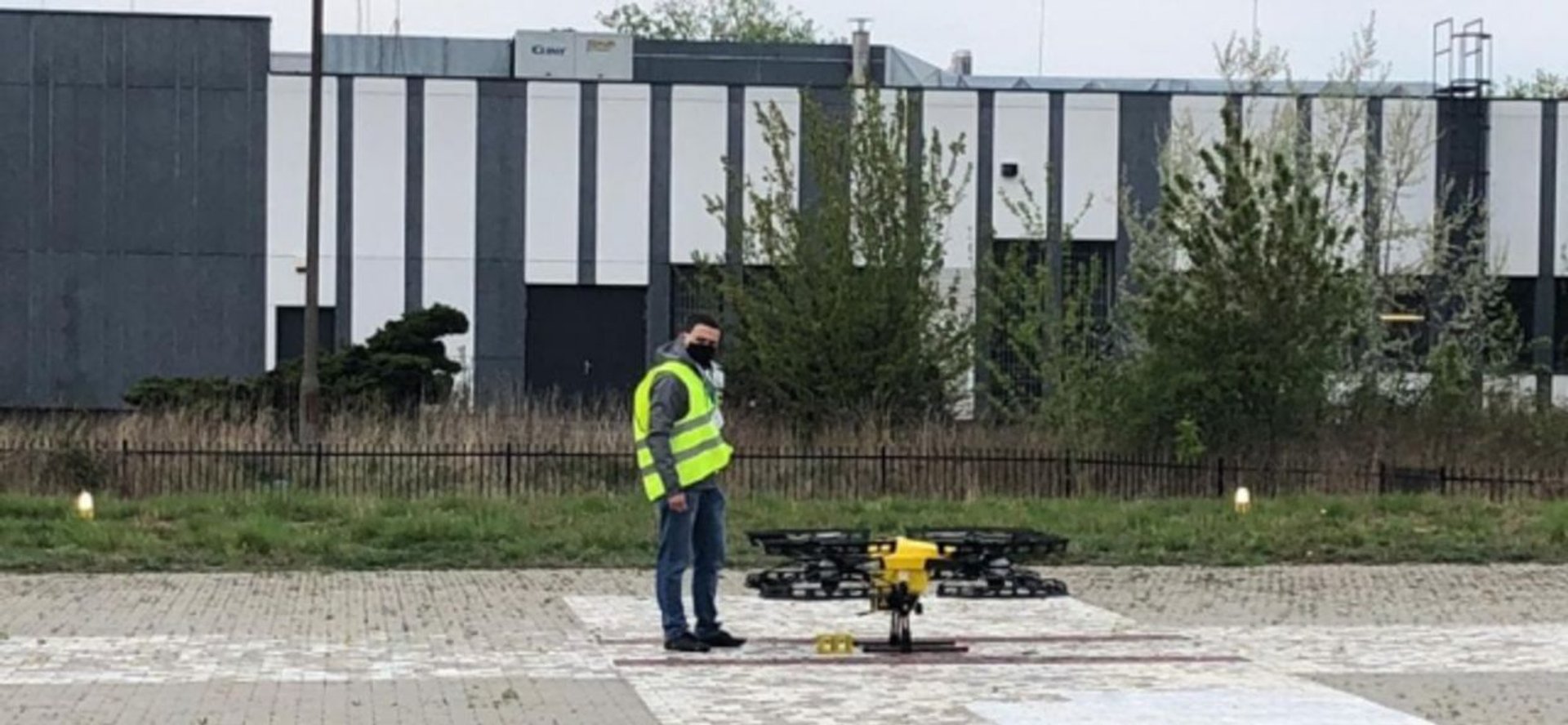 Nad Warszawą kursować będą drony transportowe.