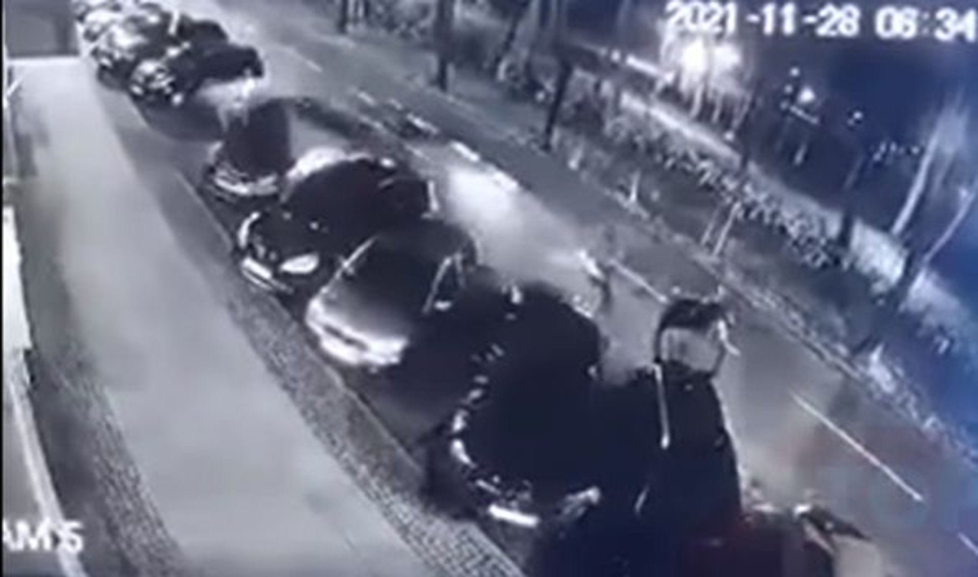 Pijany kierowca BMW skasował w Radomiu dziesięć aut