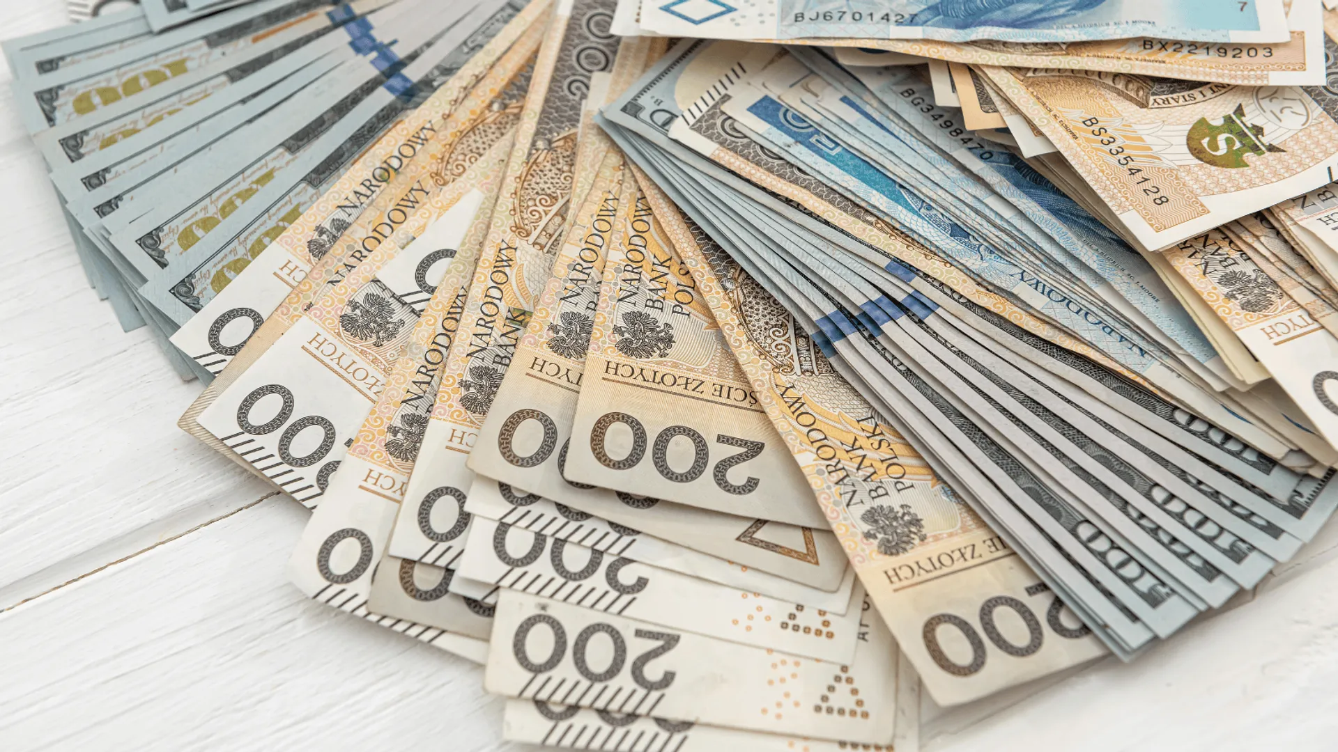 7000 zł zasiłku dla ubezpieczonych od 2026 roku fot. Canva Pro