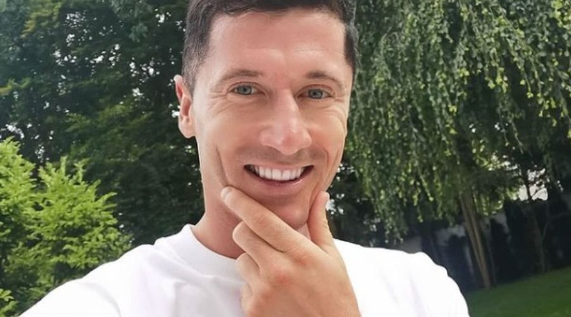 Wyszło na jaw, ile w minionym sezonie zarobił Robert Lewandowski. Kwoty robią wrażenie