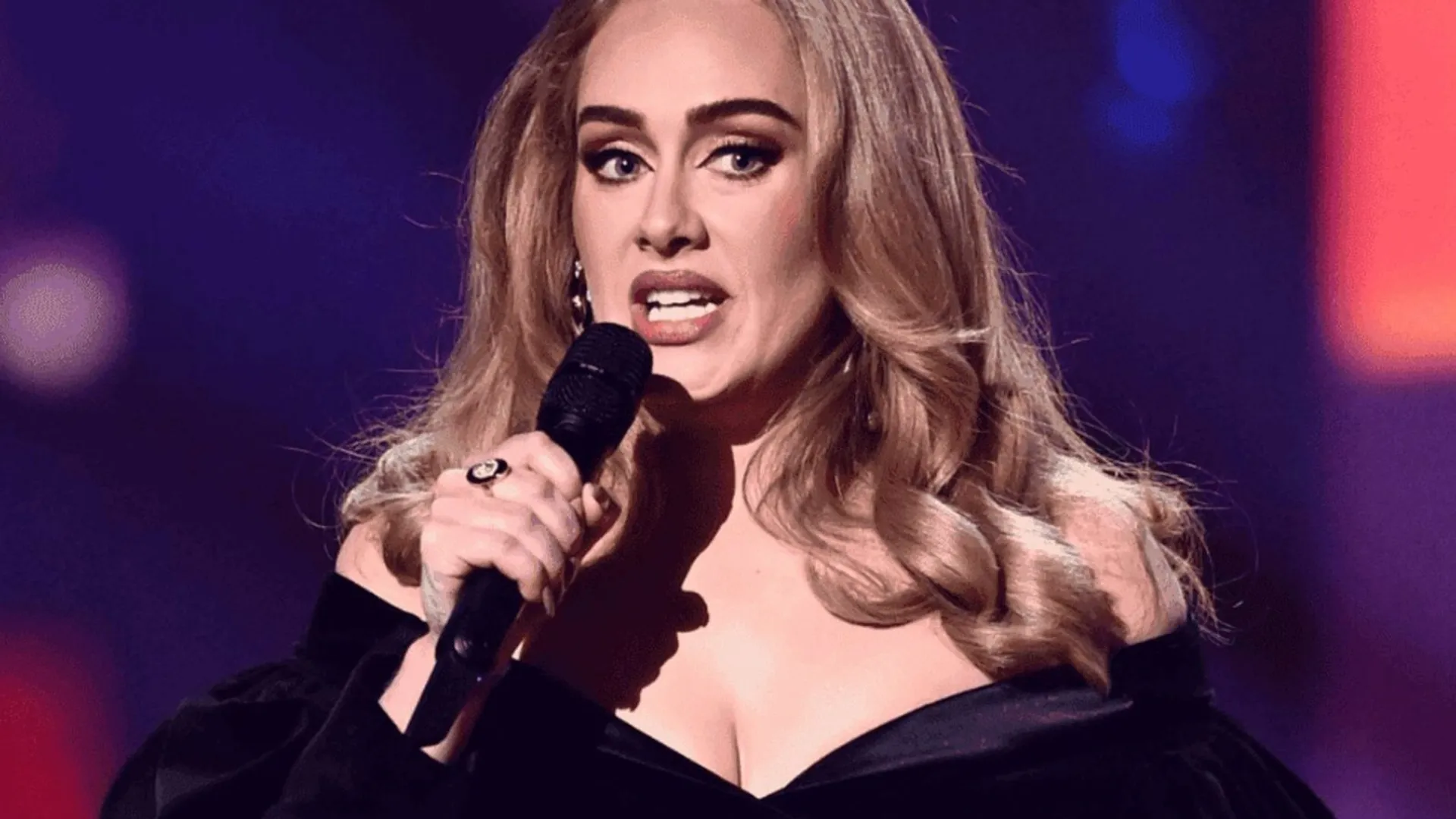 Adele drastycznie schudła. Po miesiącach została sfotografowana na koncercie. Tak teraz wygląda