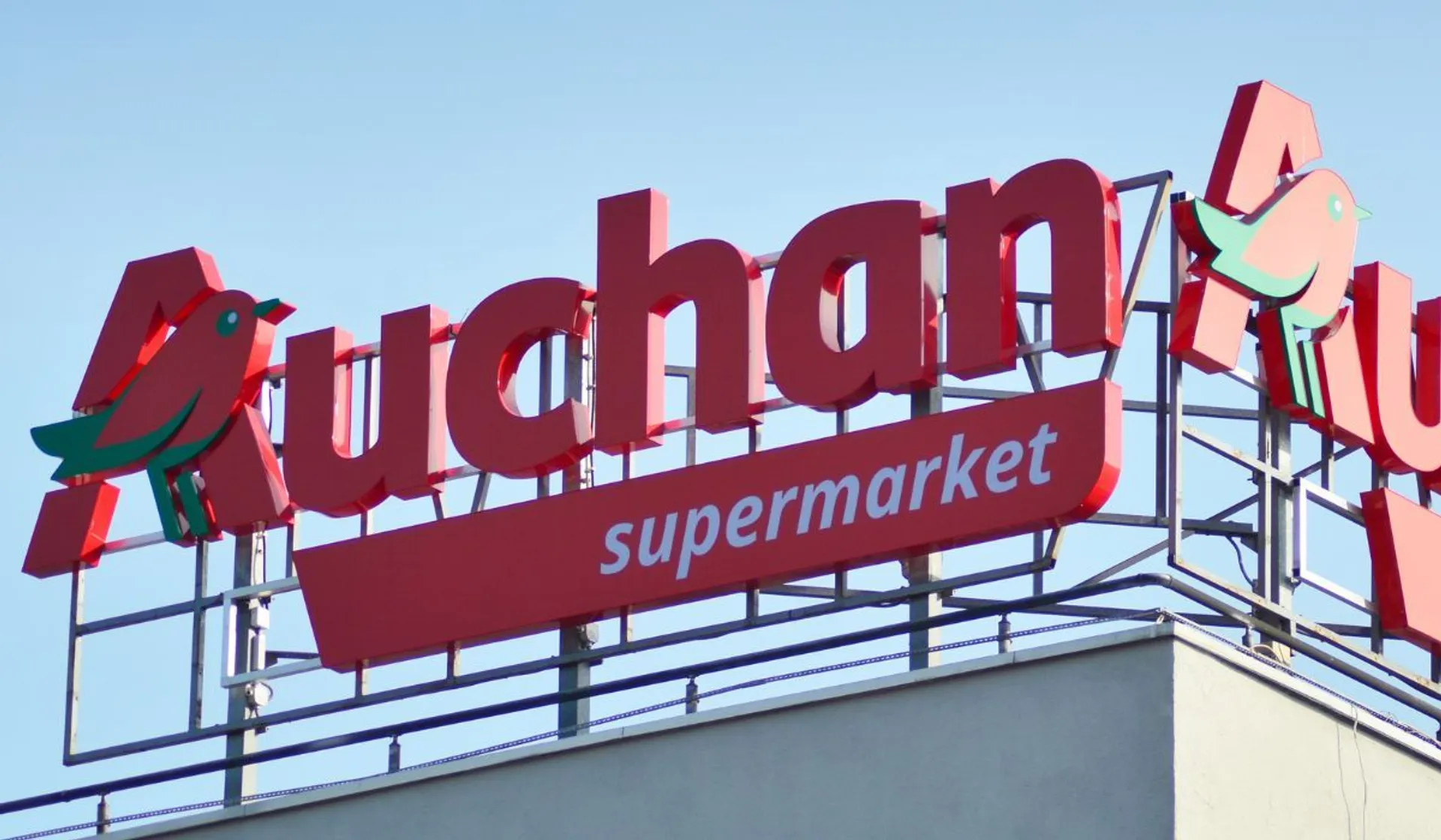 Alarm w Auchan