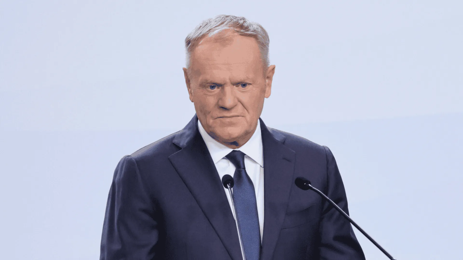 Donald Tusk, Karol Nawrocki, fałszywe alarmy