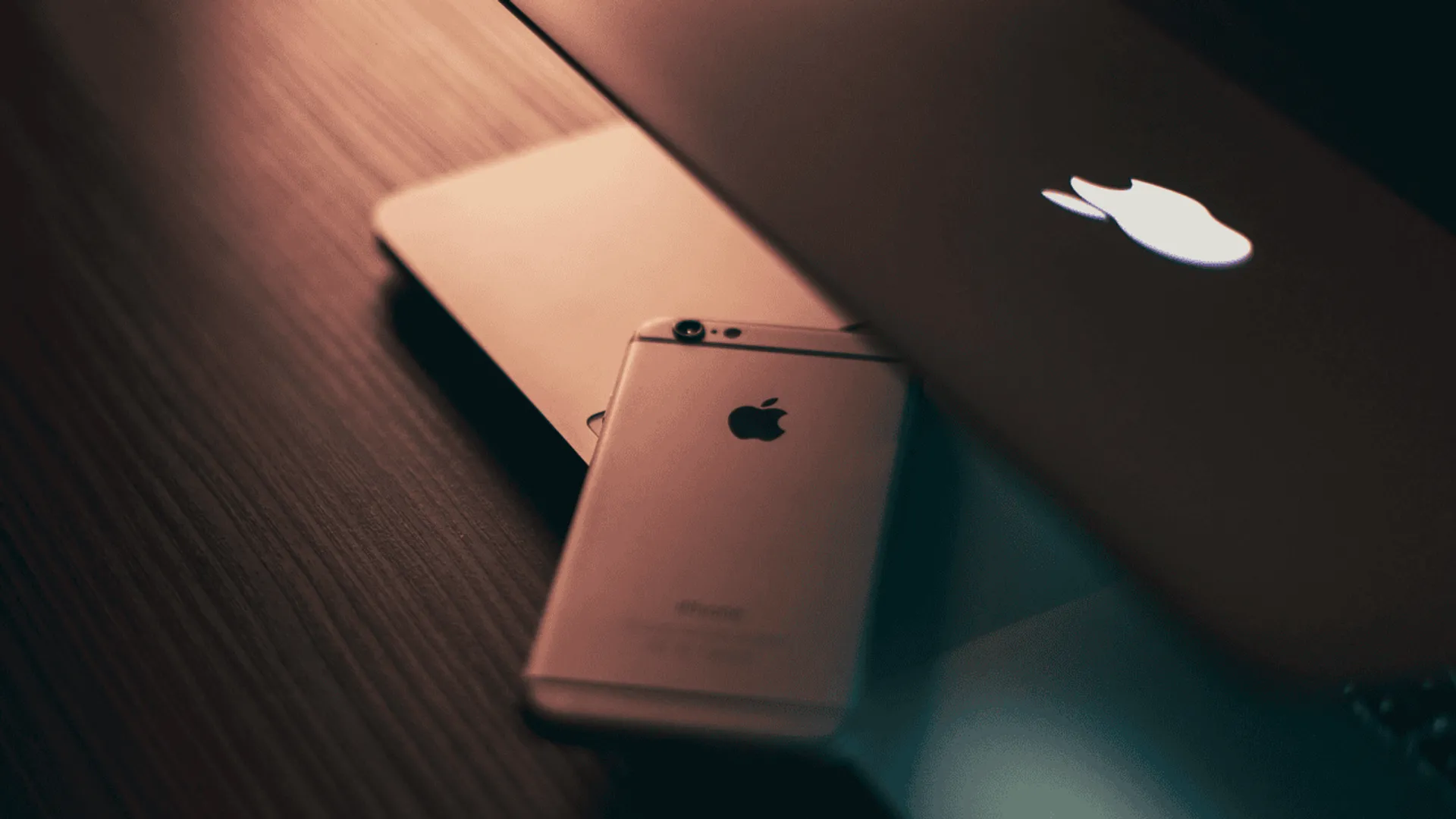 Apple, iphone, macbook