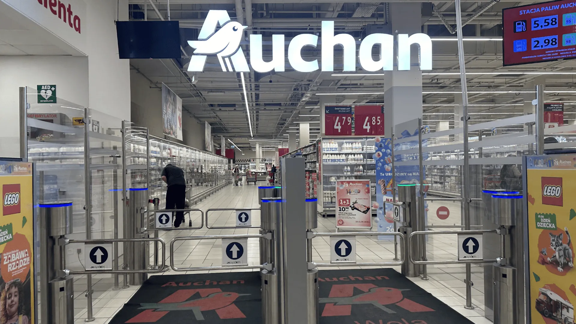 Auchan wycofuje ser, wykryto bakterię