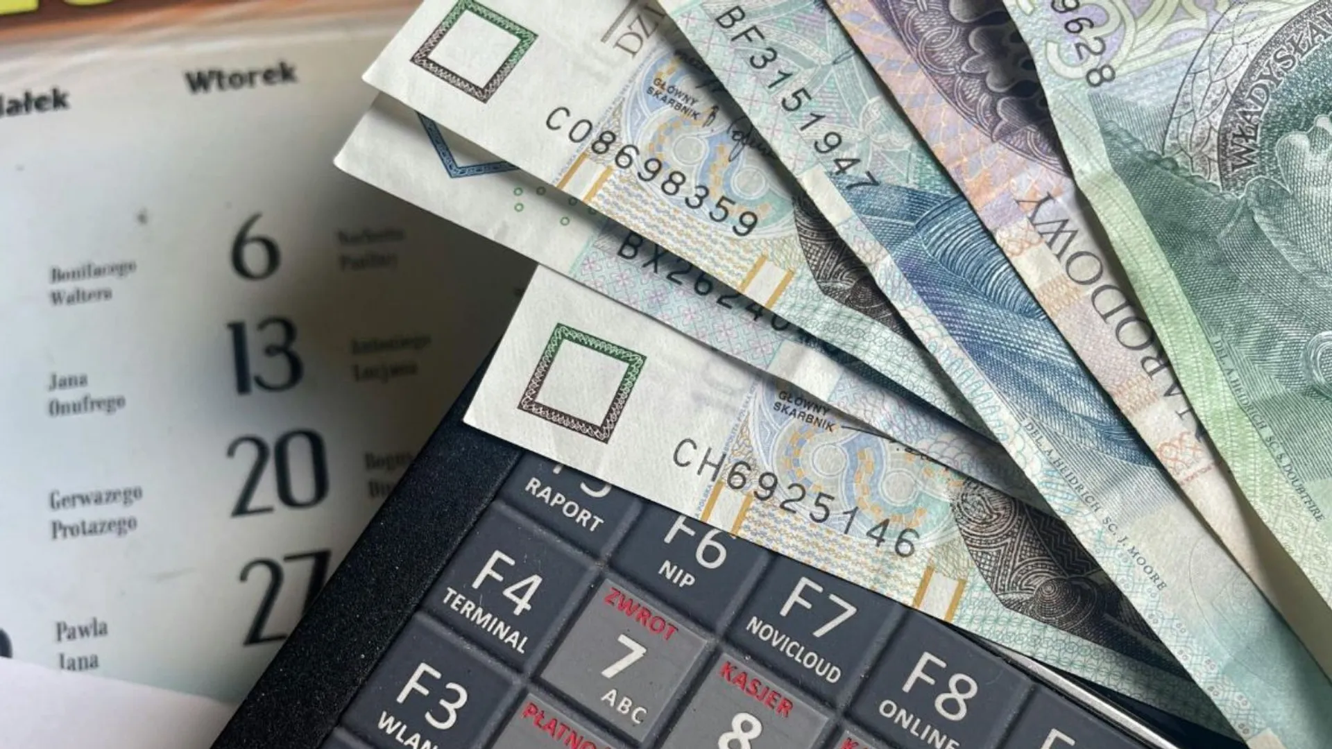 pieniądze