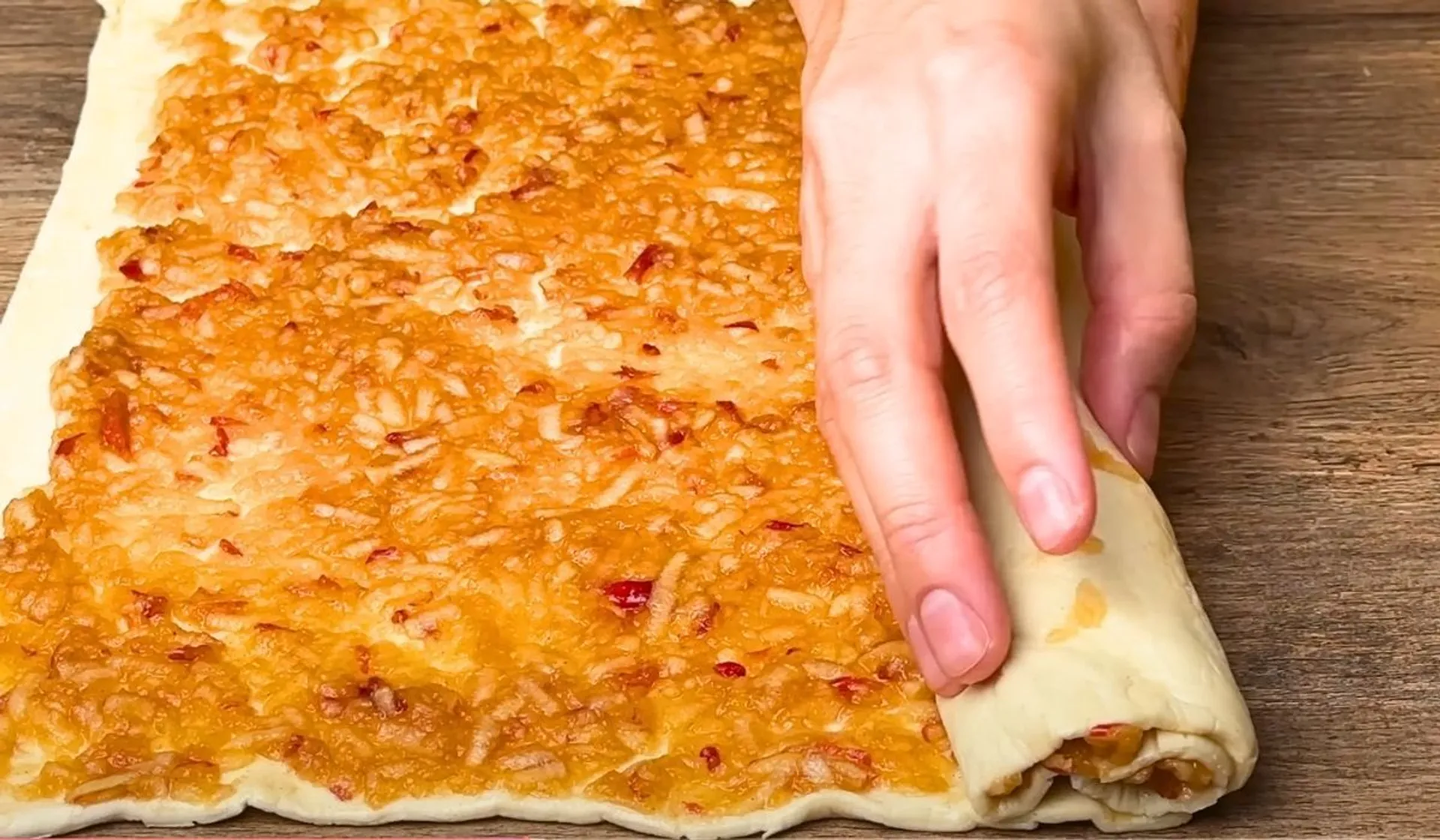 Pyszne ciasto francuskie z farszem