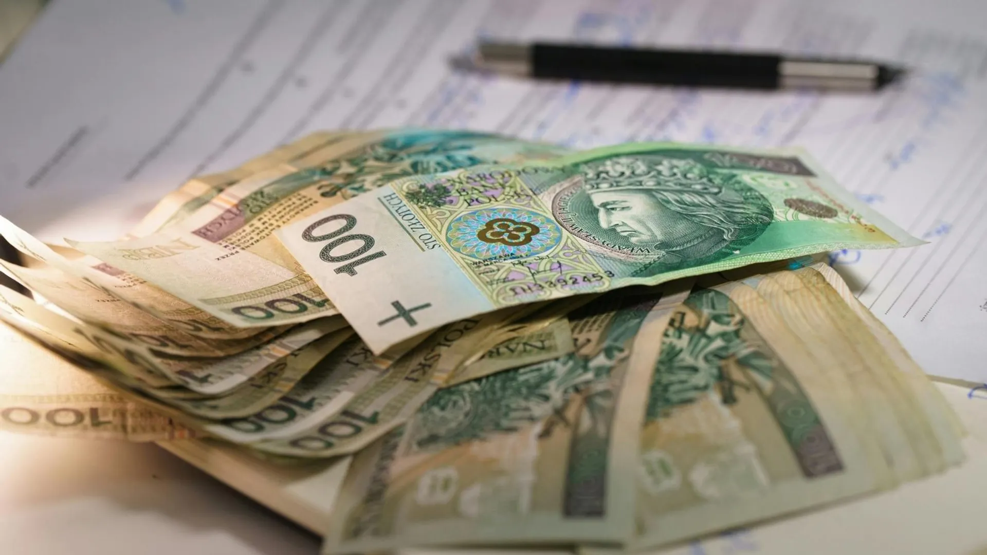 Pieniądze, dofinansowanie, świadczenia