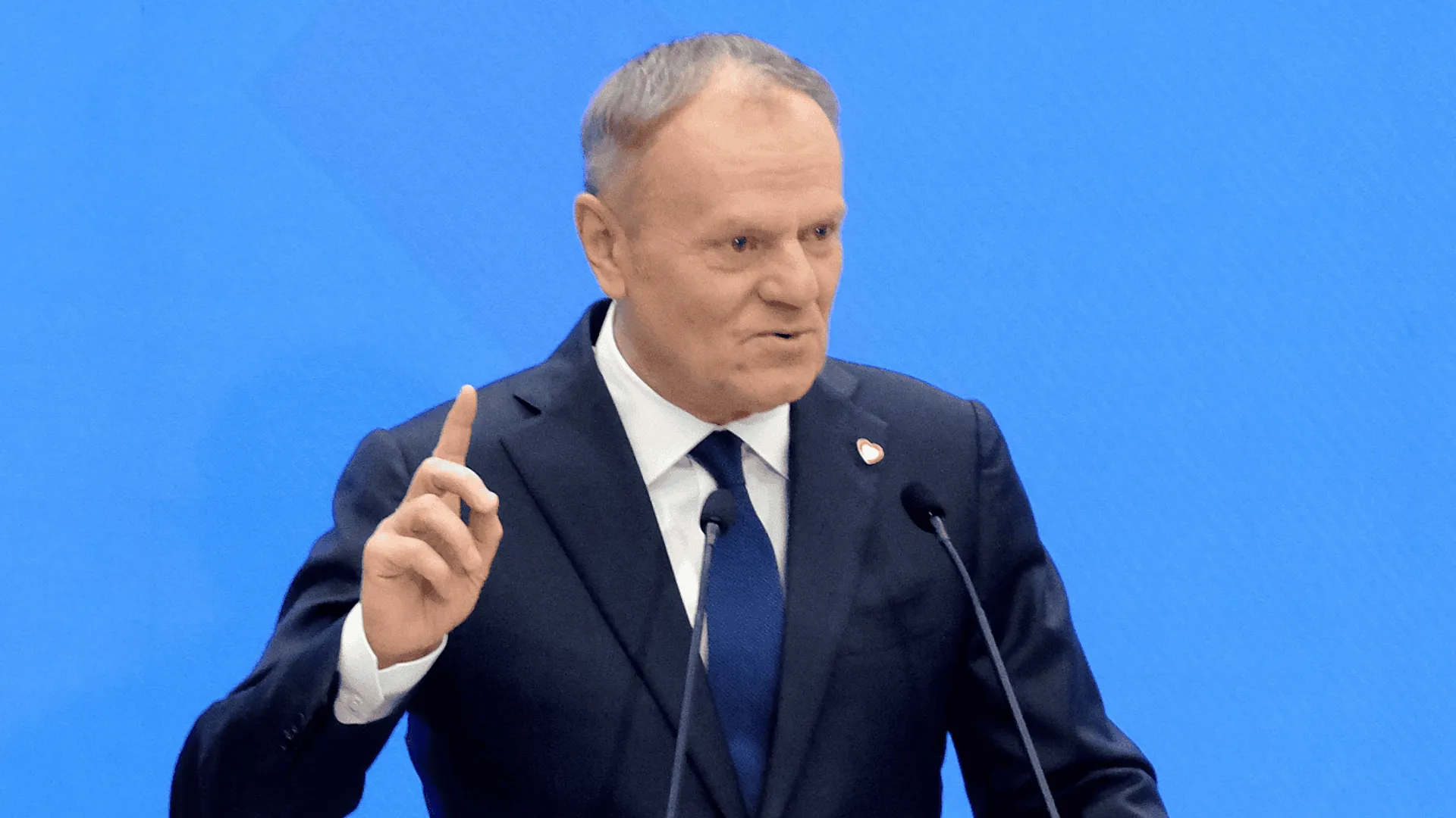 "Pieniądze dziś, albo krew jutro". Mocny wpis Tuska wywołał burzę w sieci