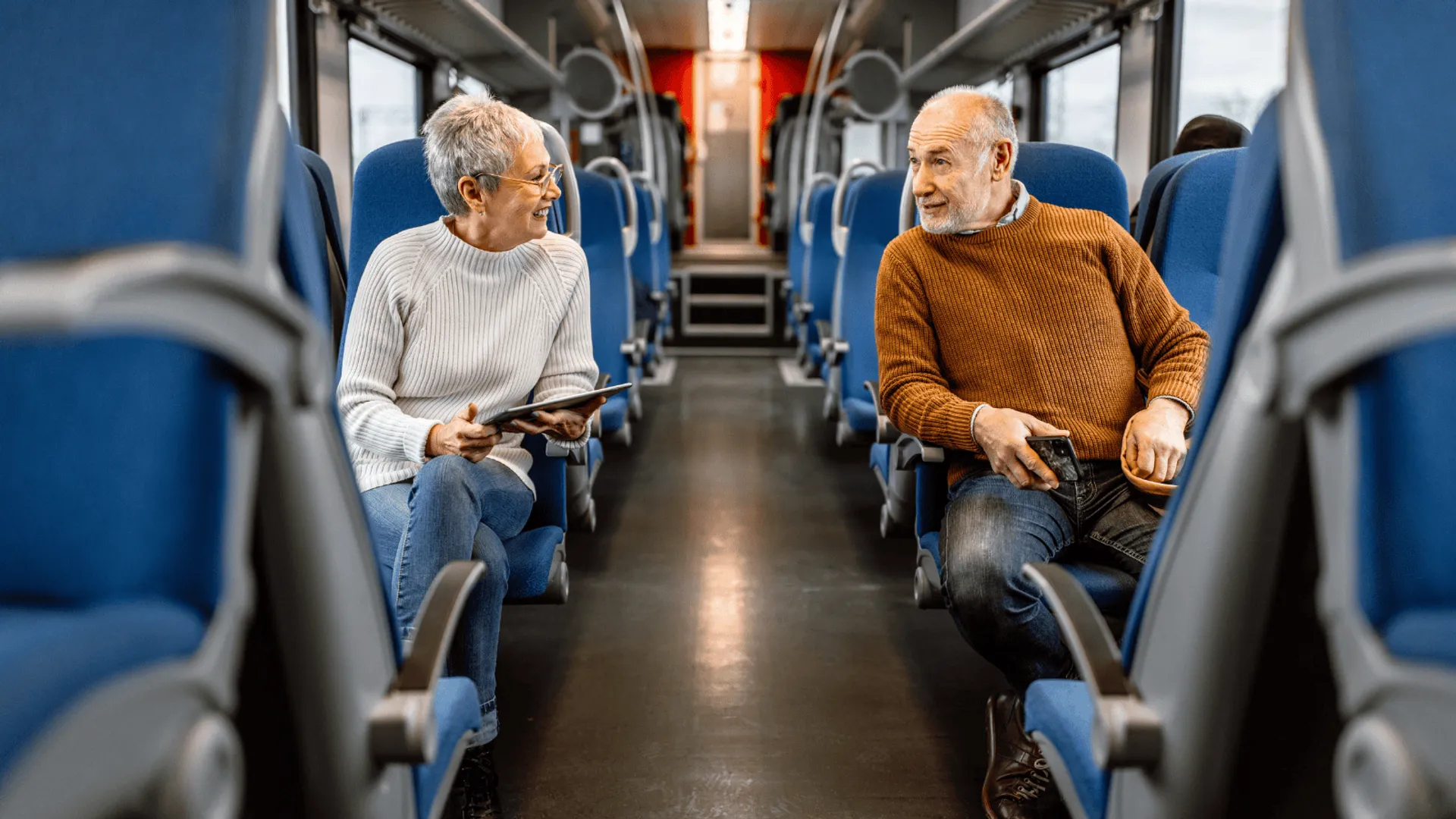 Seniorzy pojadą pociągiem za 10 zł. Nawet luksusowym, ale są 2 warunki