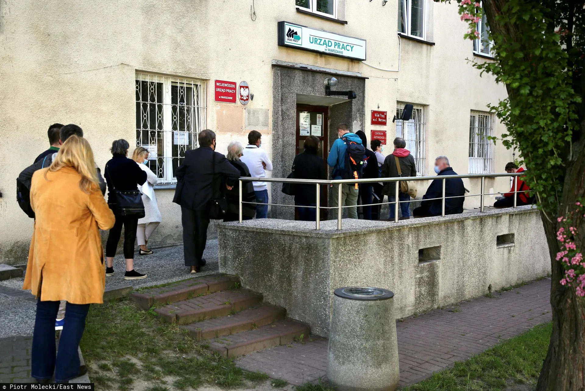 Kolejka do Urzędu Pracy