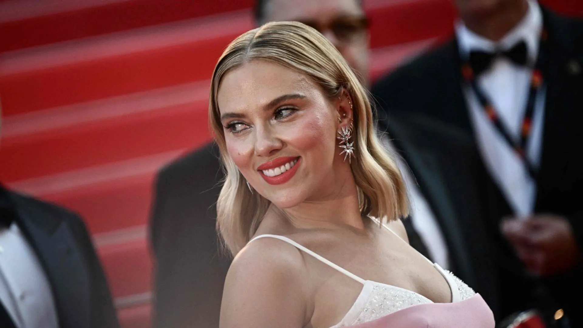 scarlett johansson