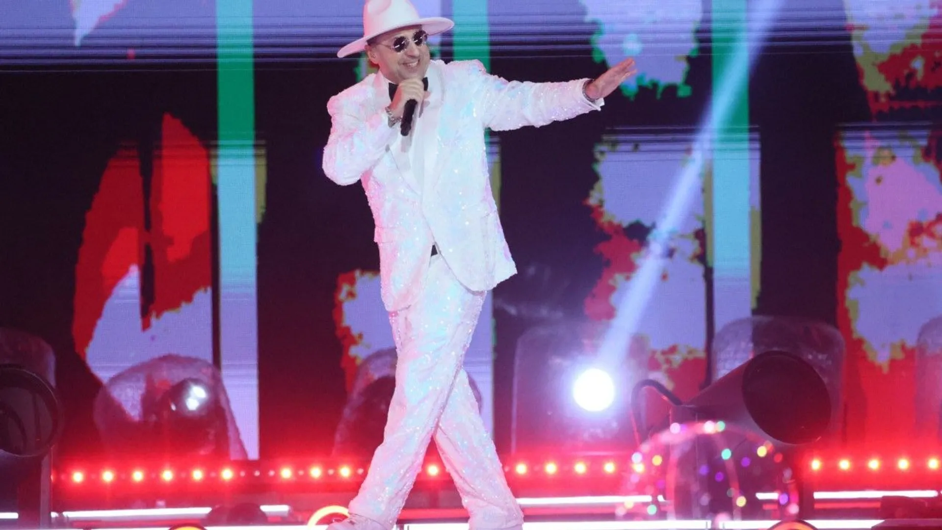 Schorowany gwiazdor disco-polo o paraliżującym bólu: To wielka męka. Można zemdleć