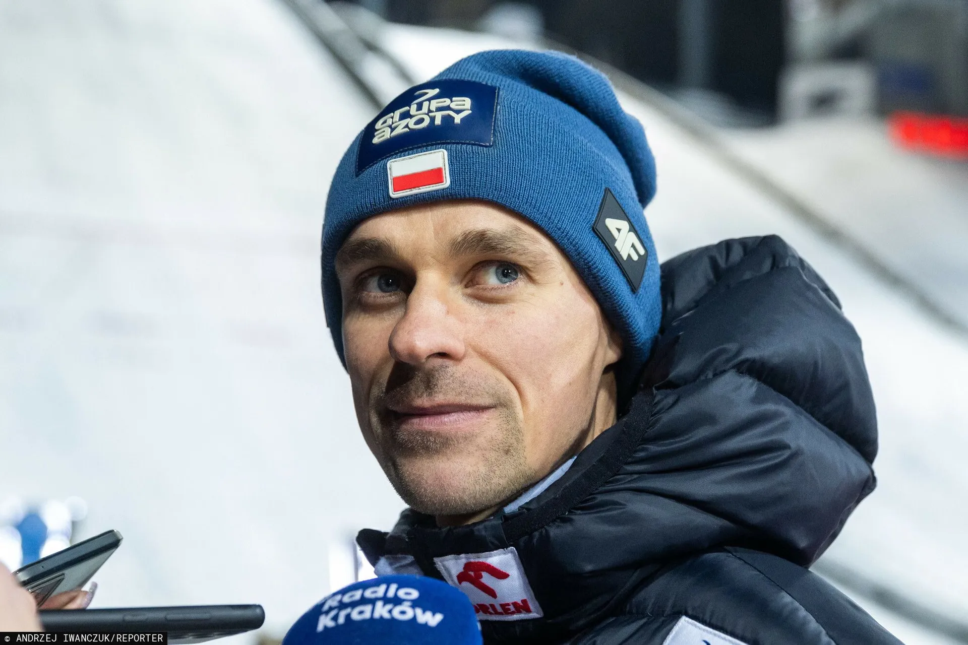 piotr żyła skoczek śnieg