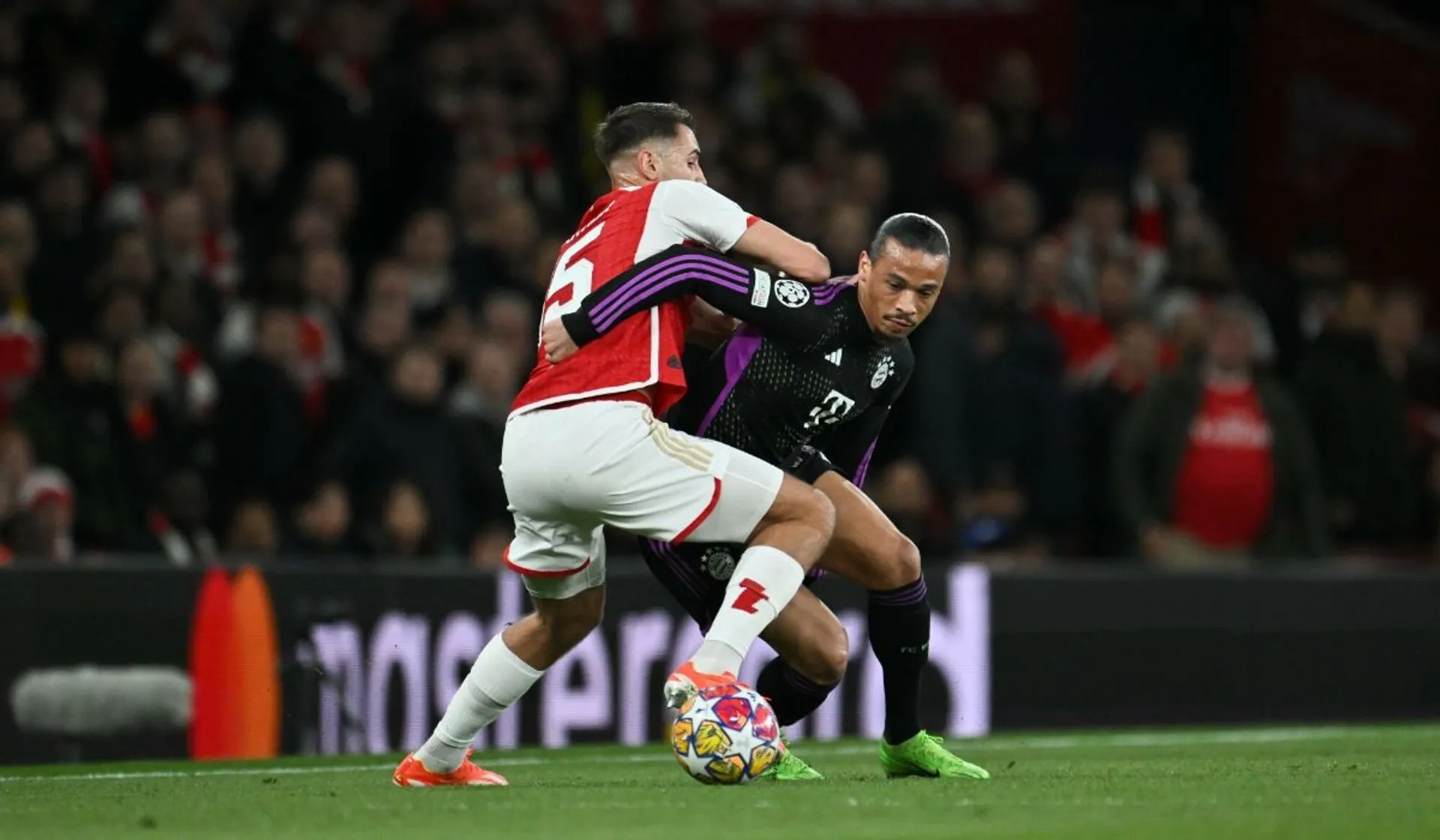 Jakub Kiwior w meczu z Bayernem