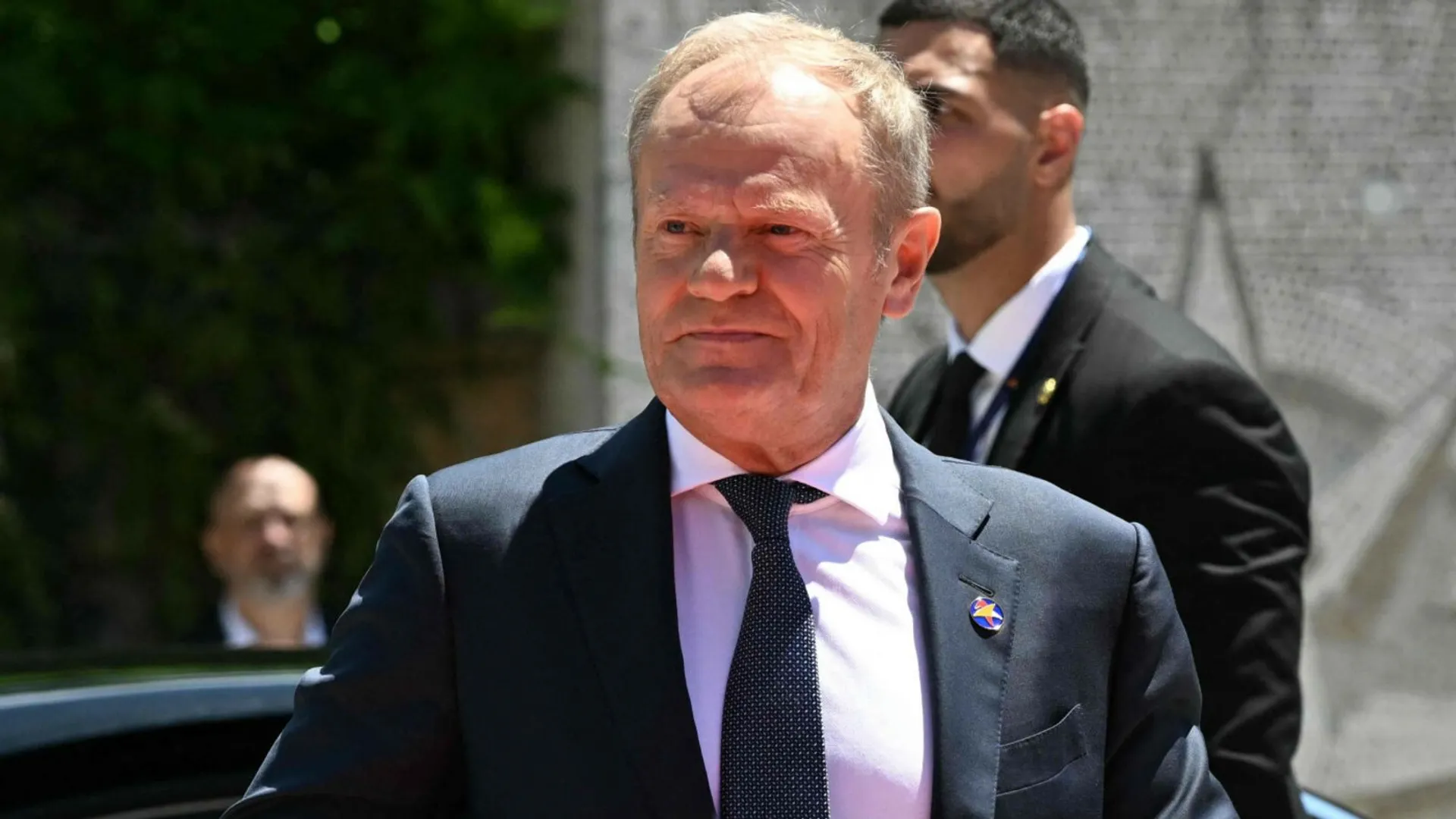 Donald Tusk, Nawrocki, UPA