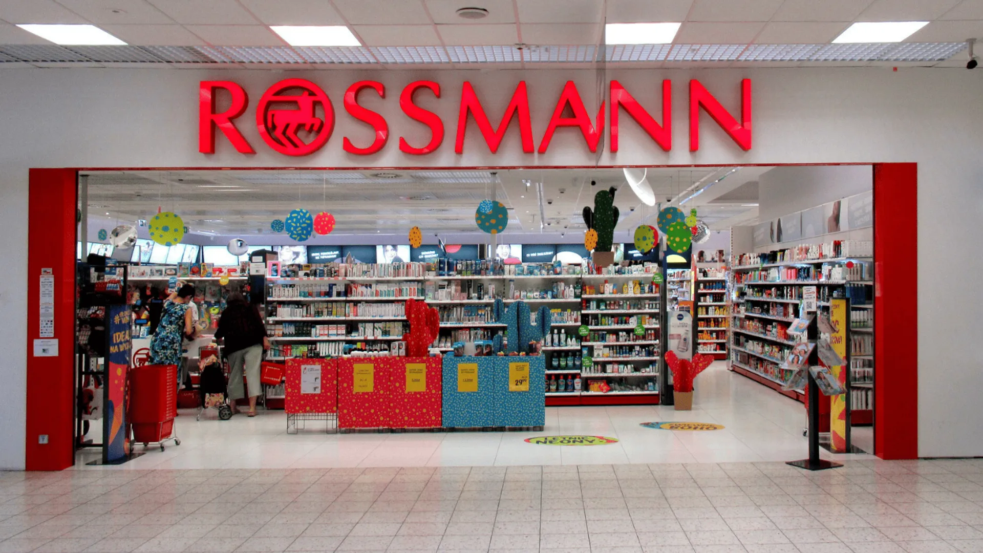 Rossmann wycofuje produkt, fot. Marek BAZAK/East News