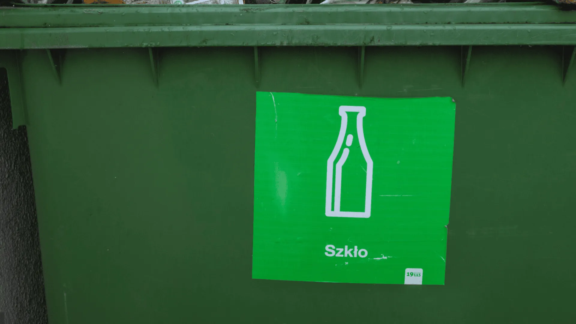 Szkło Fot. Arkadiusz Ziolek/East News
