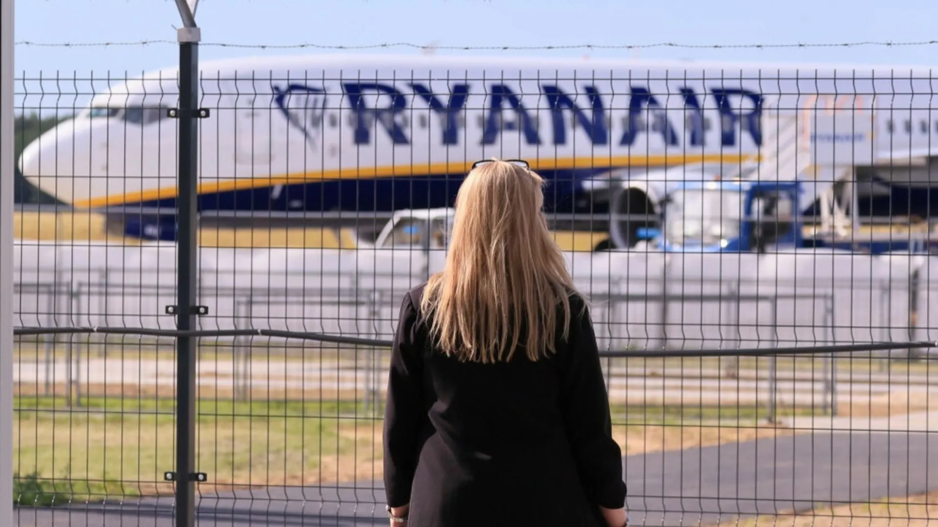 Ryanair, awaryjne lądowanie, Katowice