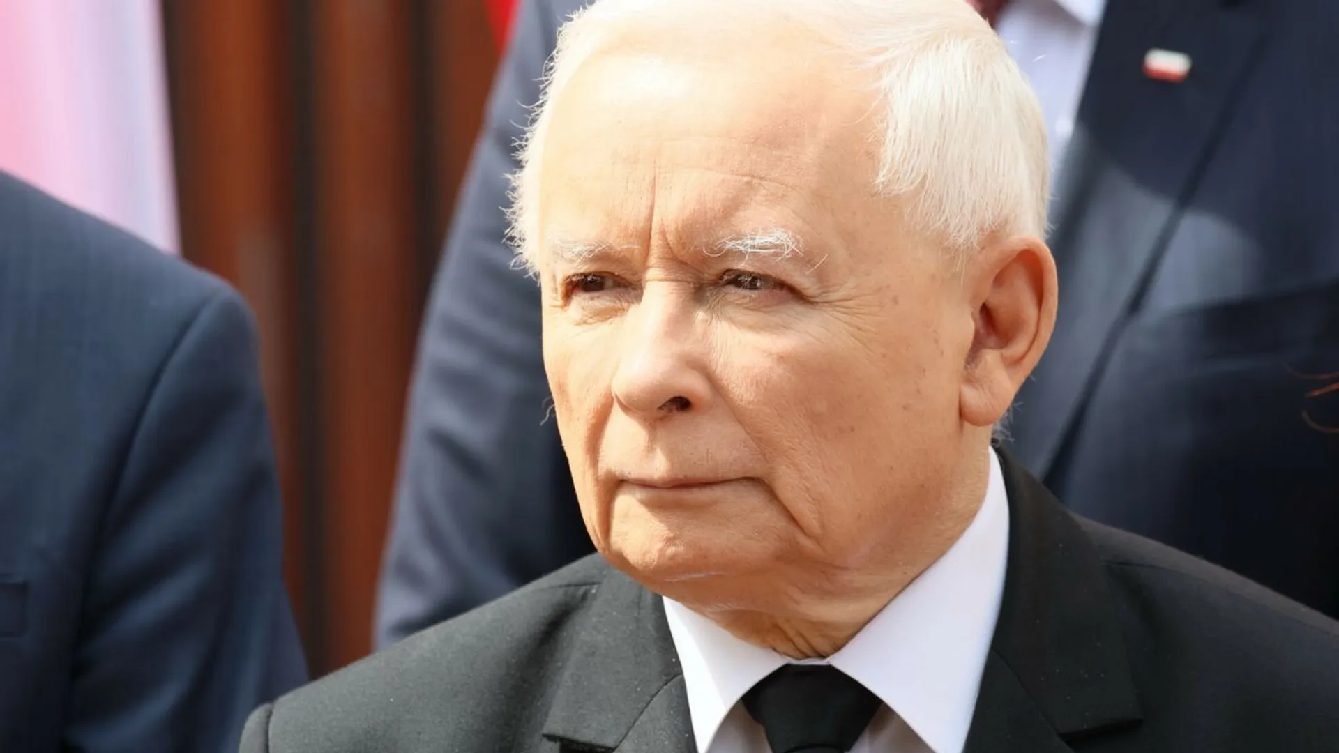 Kaczyński ze złamaniem