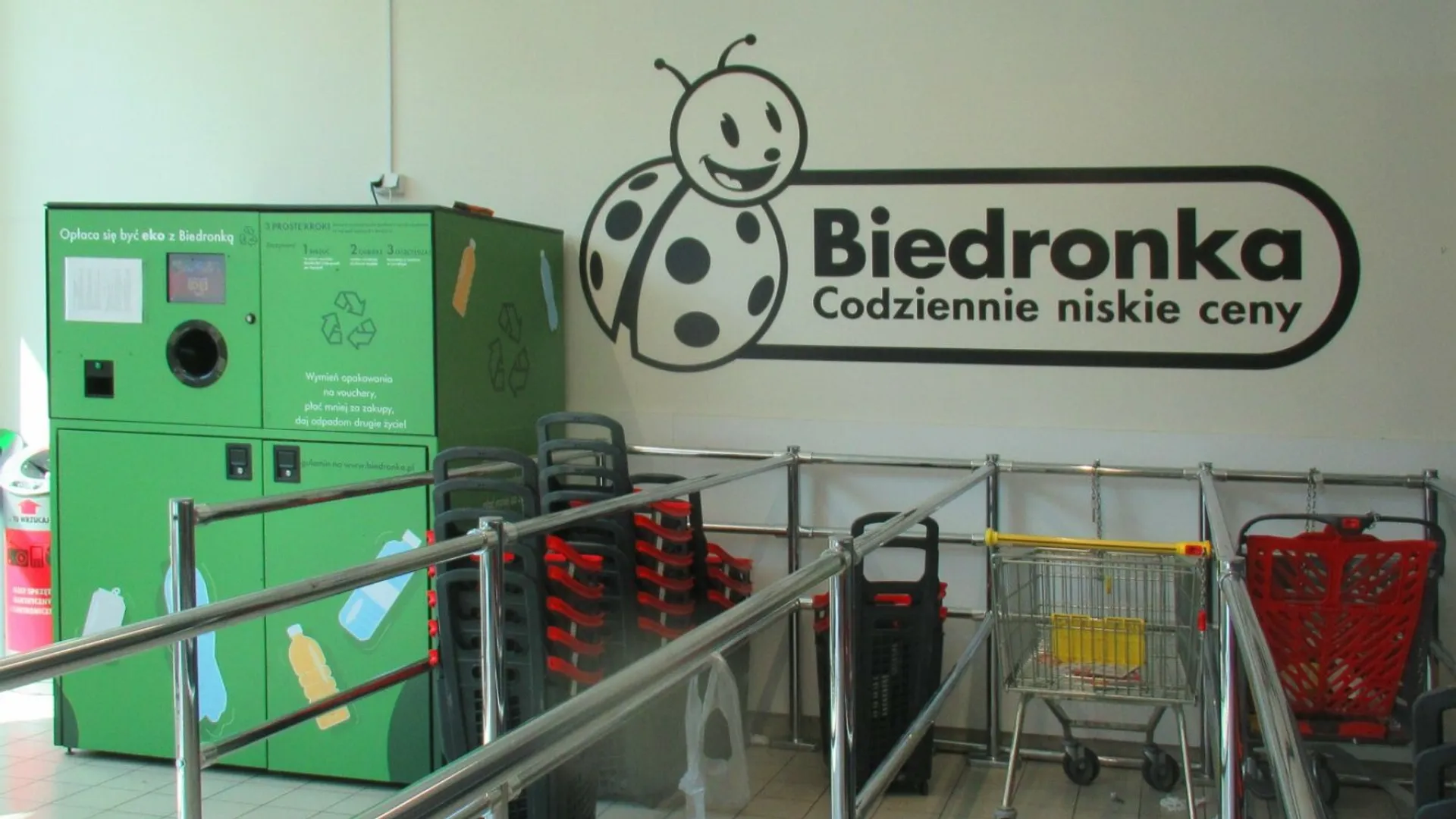 Biedronka, butelkomat